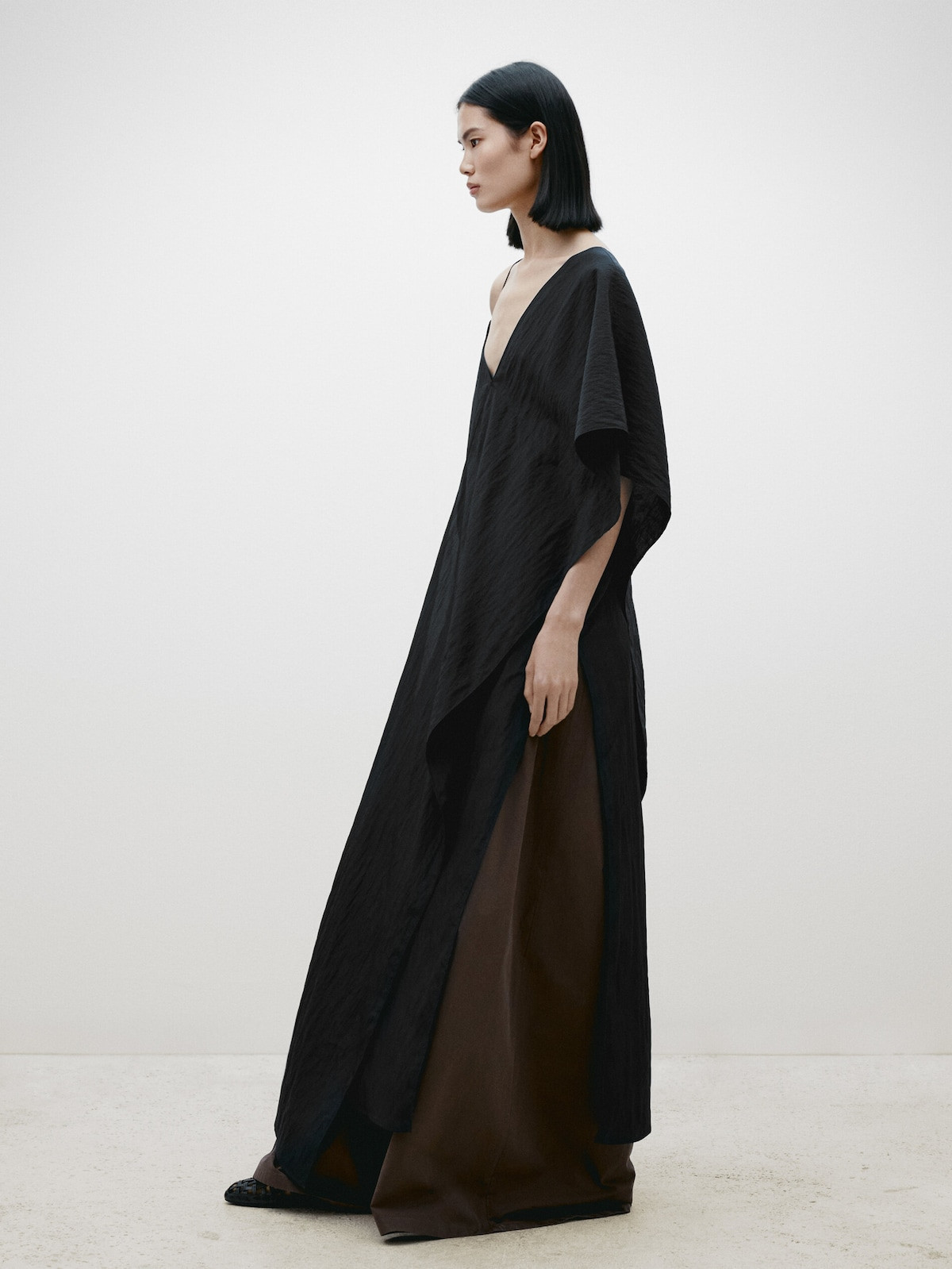 Long asymmetric dress - Limited Edition | Massimo Dutti US