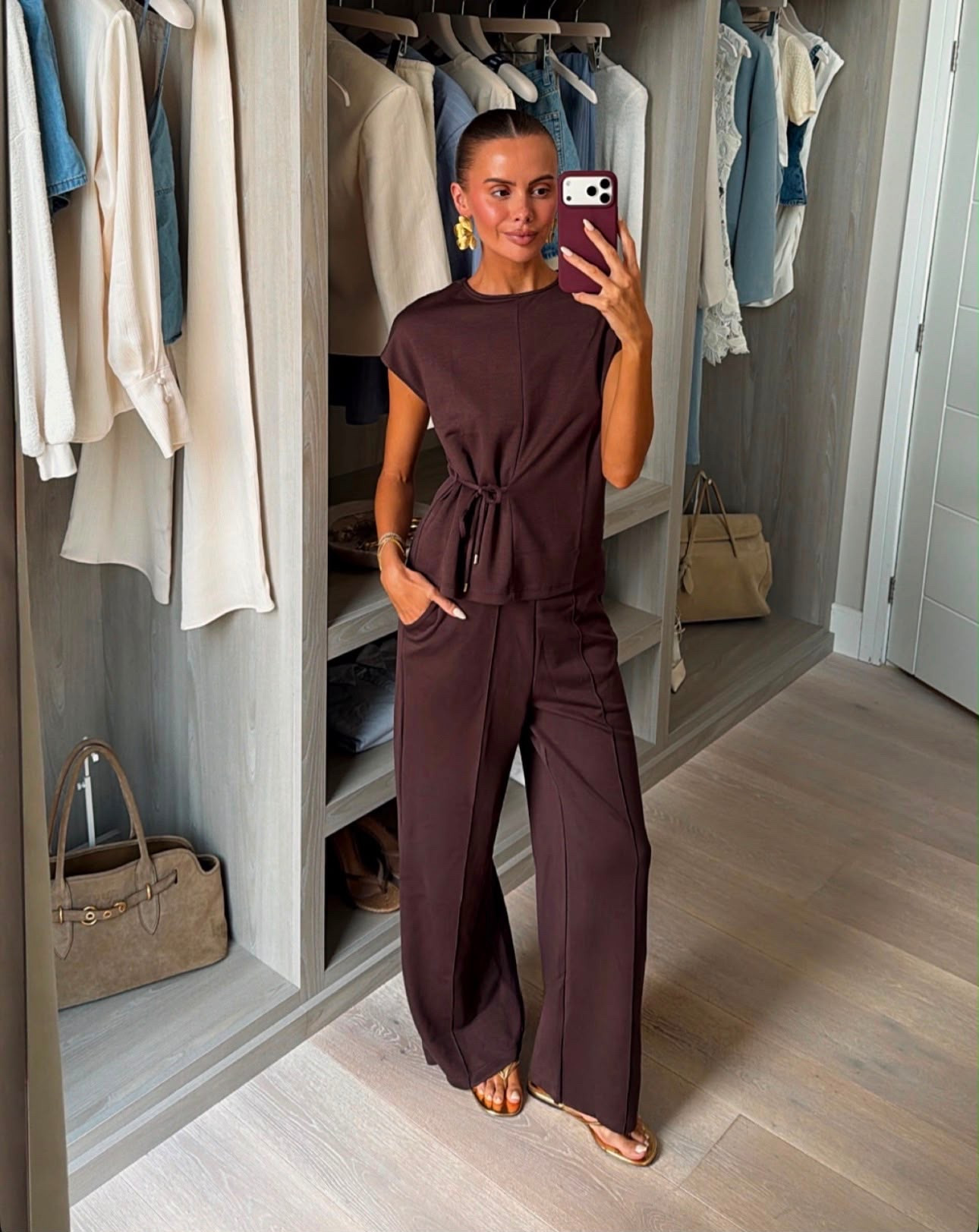 This brown co ord would be good for any time of the day, it’s a light weight fabric & super soft! Can easily dress up or down! I’m wearing a size small in both top and bottoms. Such a good price for a set too! 🤎

#LTKuk #LTKsummer #LTKeurope