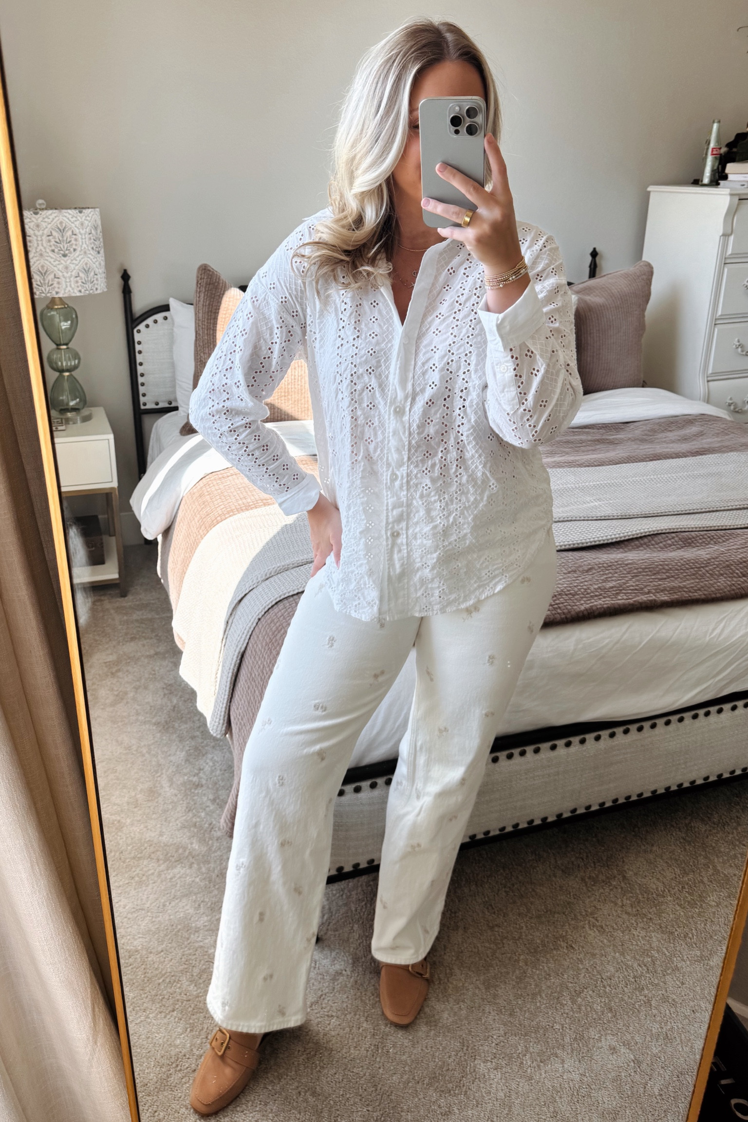 Obsessed with this spring transitional outfit! Jeans are $20!!!! 

#LTKStyleTip #LTKFindsUnder100 #LTKSeasonal