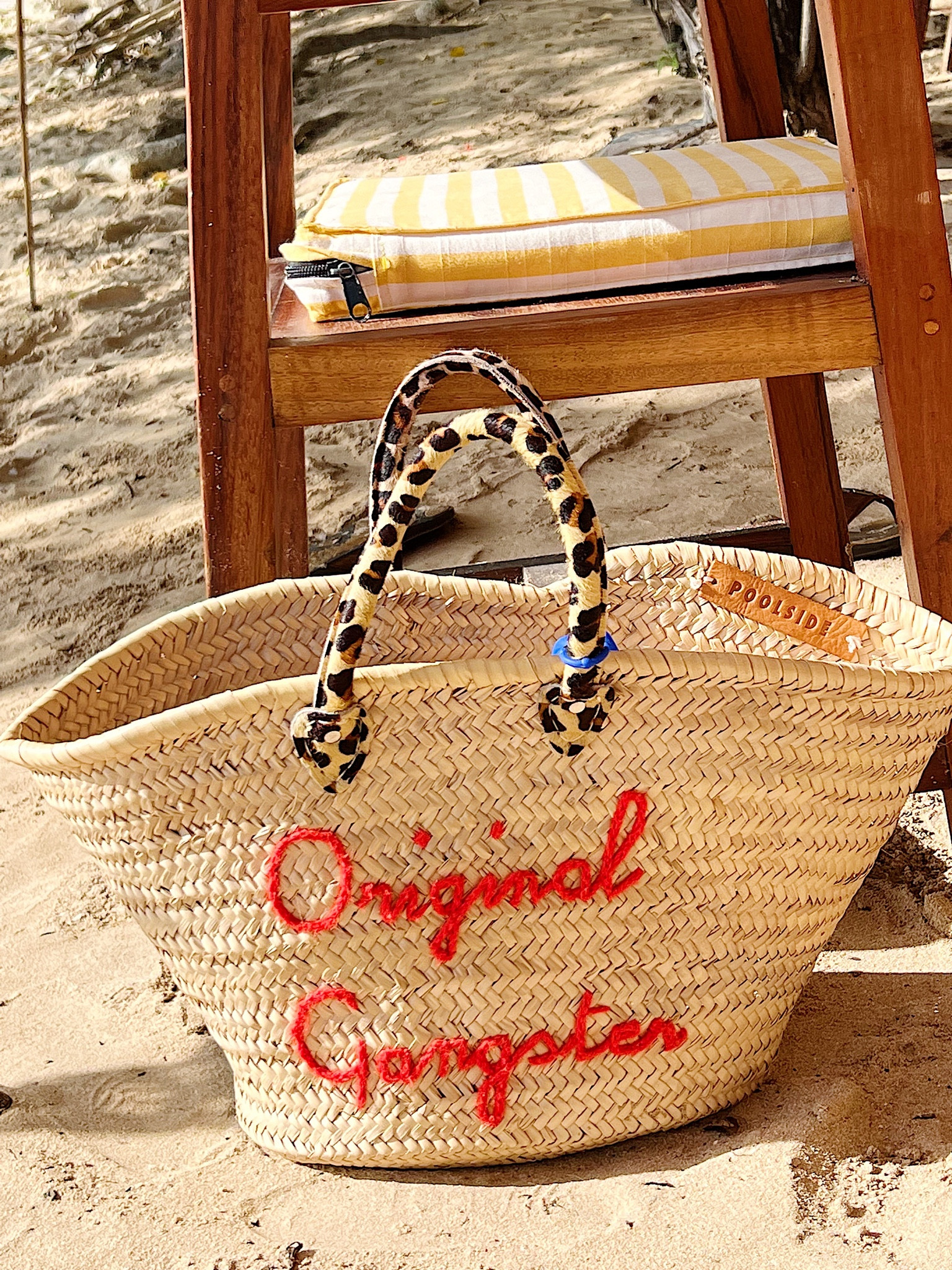 I love a good beach tote. You can customize handle color, your phrase and the yarn color! Sooo good 🥰


#poolsidetote
#beachtote
#custombeachtote

#LTKStyleTip #LTKSeasonal #LTKTravel