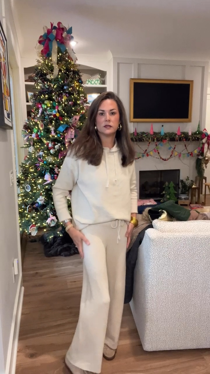 Set is under $20. Only a few colors left! 

#LTKmomlife #LTKFindsUnder50 #LTKOver40