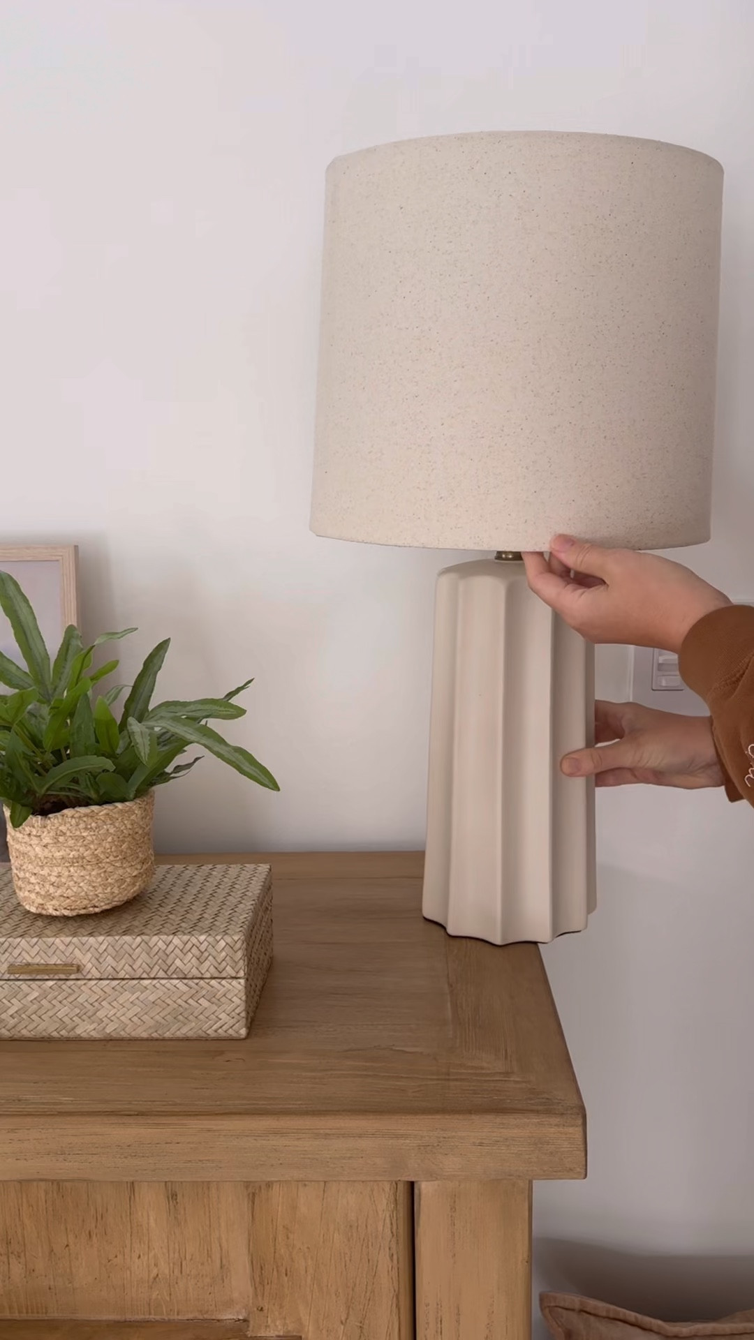 The prettiest ribbed ceramic table lamp in cream! Under $60 bucks! It’s so pretty!

#LTKHome #LTKFindsUnder100 #LTKStyleTip