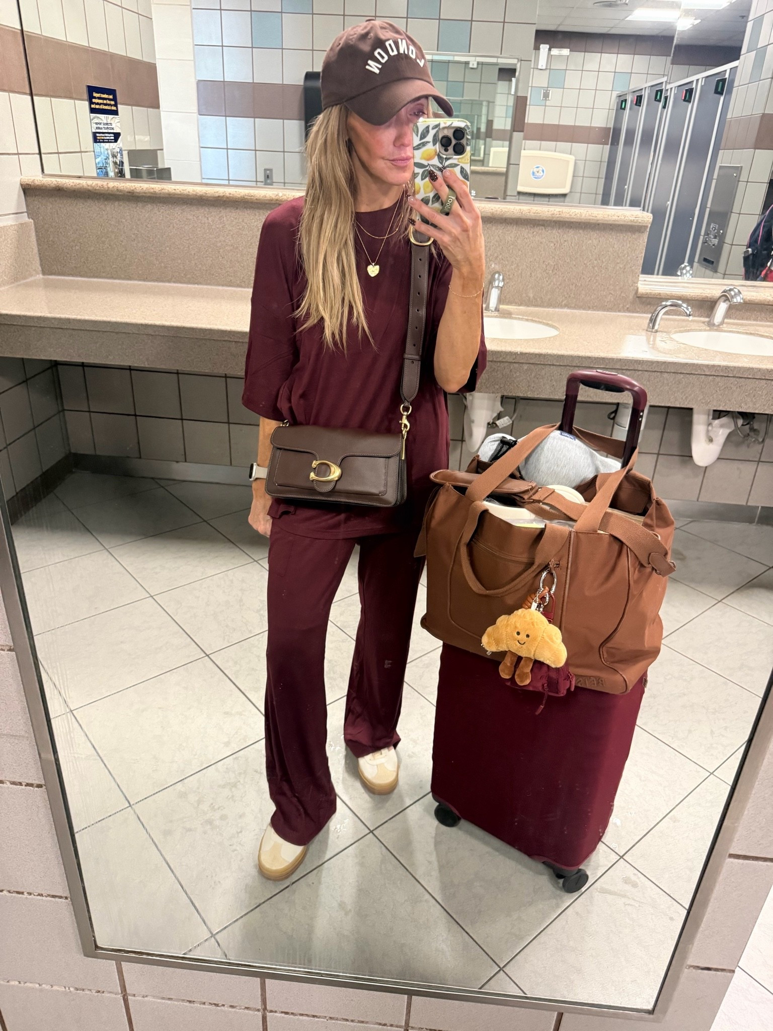 Airport ootd! I also liked some items I keep in my carry on 🤎

#LTKootd #LTKTravel #LTKSeasonal