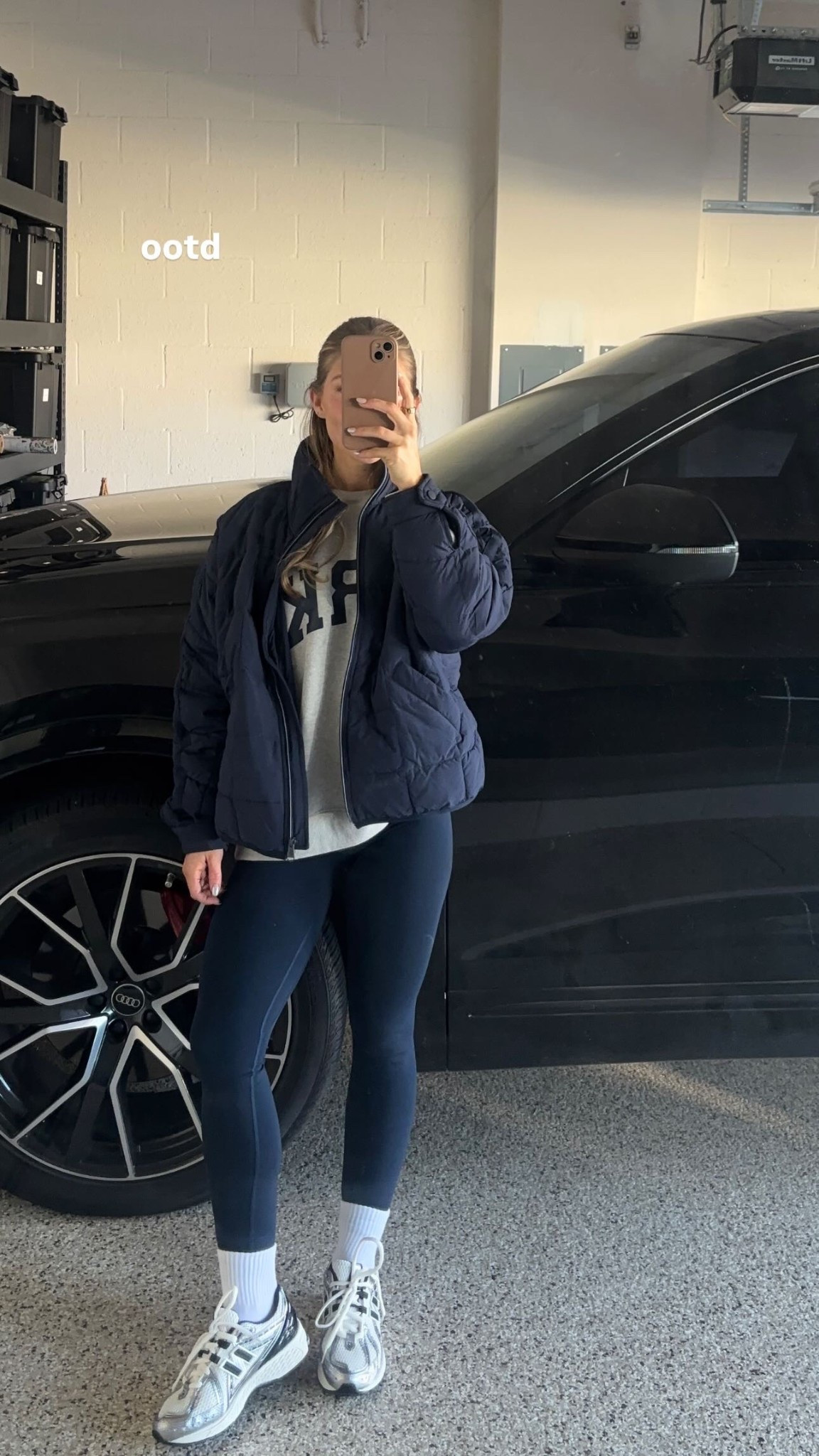 OOTD! Loving this navy color right now 🫐

#LTKootd #LTKActive #LTKgrwm