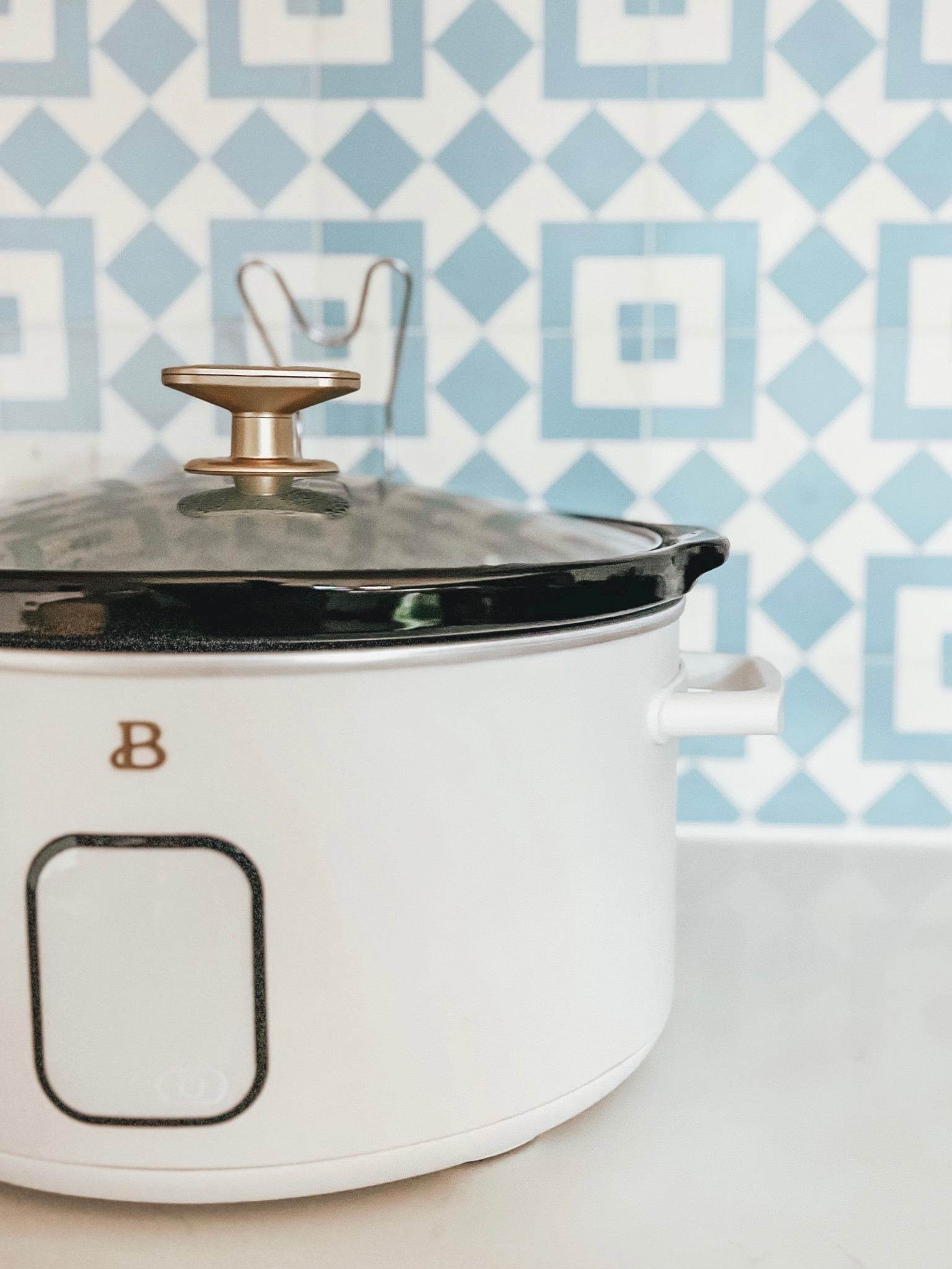 Family size crock pot  in white 😍 

#LTKfamily #LTKhome #LTKsalealert