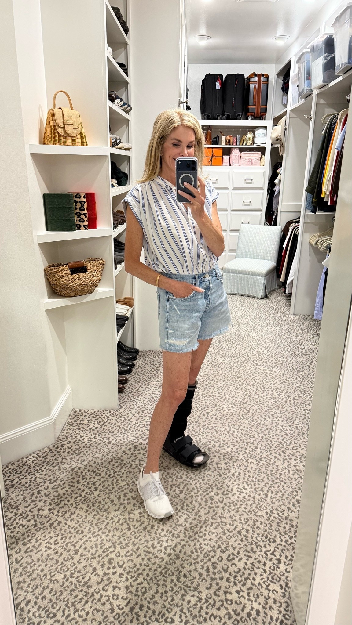 Easy everyday style! Size S/27

#LTKSeasonal #LTKOver40 #LTKootd
