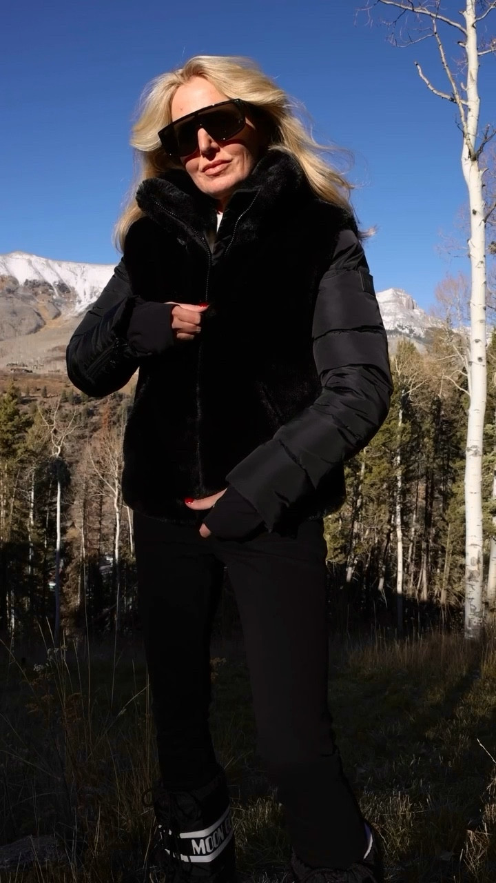 Not sure how you feel about puffer season being upon us, but if you need to stay warm and look stylish, this is the way to do it!!! This gorgeous puffer from @bloomingdales is perfect for the holiday season - not only is it super chic and cozy, it would also be an amazing gift! 

Sam. is one of my favorite puffer brands. I now have Sam. jackets in 3 different colors. They are modern, stylish and VERY warm! I've worn mine walking the dog, running errands, going out to dinner, traveling, and even skiing! I chose black since it's really versatile and practical, but it also comes in a beautiful cream color that I LOVE. Comment "PUFFER" and I'll send you a link to shop.
#bloomingdales #sponsored 

Also, now is a great time to start your holiday and winter shopping! Shop Bloomingdale’s holiday finds and you can get a gift card worth up to $1,200 with your qualifying purchases at bloomingdales.com! The gift cards can be used on all merchandise. (Ends 11/6)

~Erin xo

#LTKSeasonal #LTKHoliday #LTKHolidaySale