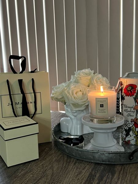 Spring at home 😍 my fav Jo Malone candle and new floral vases

Spring decor // jo malone // cases // flower cases // book vases



#LTKstyletip #LTKfindsunder100 #LTKhome