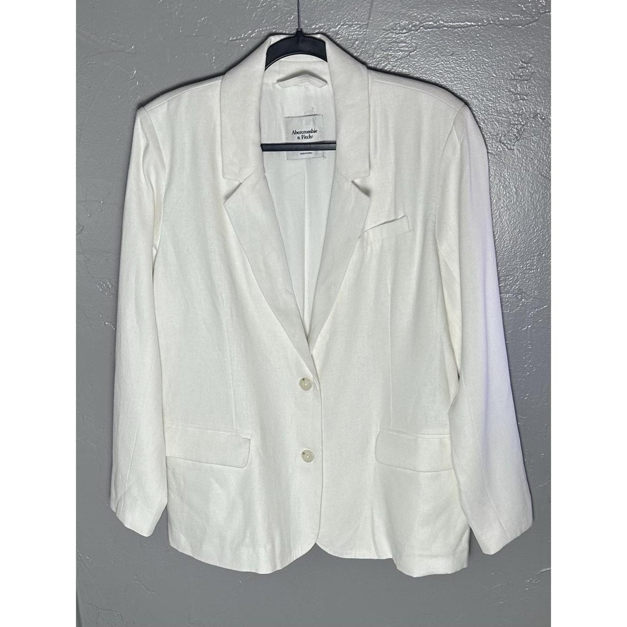 Abercrombie & Fitch Women's Tailored jacket - White - L | Depop US