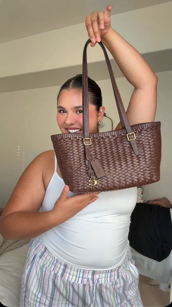 Coach woven swing tote #coach #fallfashion #coachswingzip