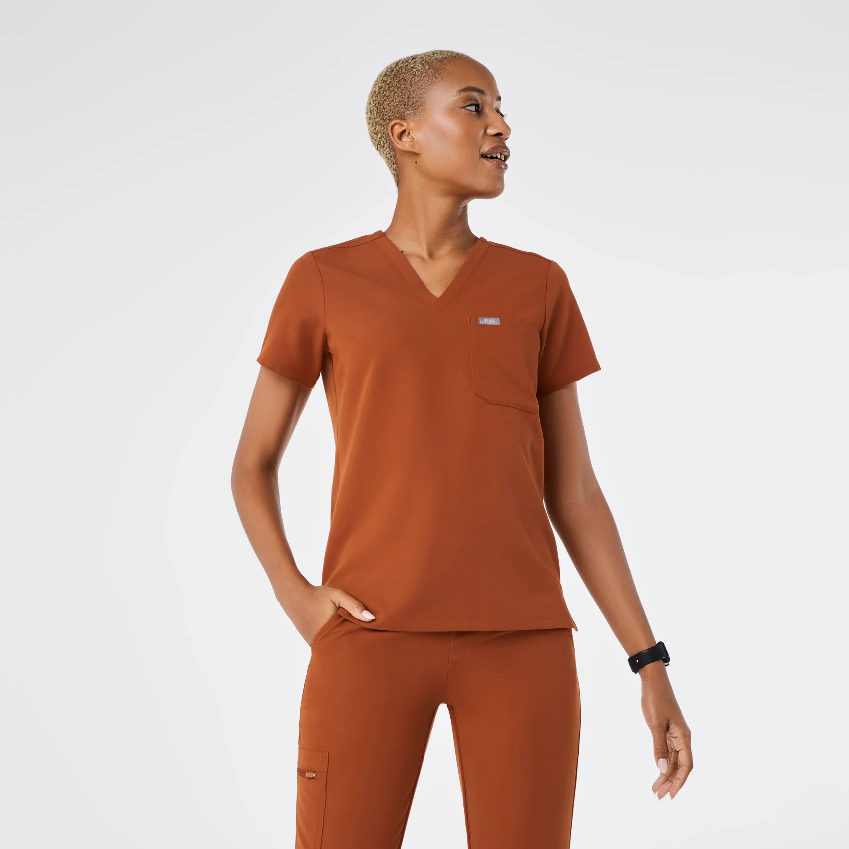 Women's Catarina One-Pocket Scrub Top™ - Dirty Chai · FIGS | FIGS