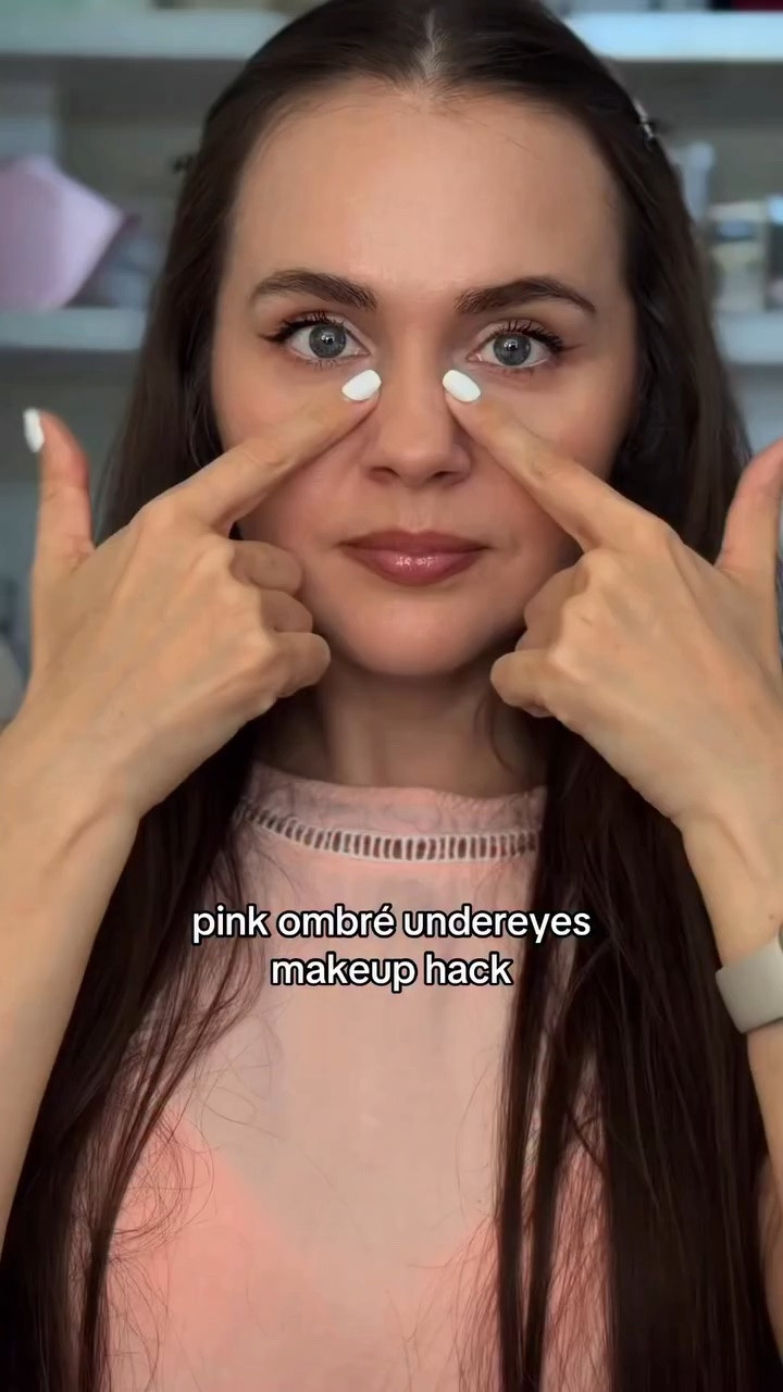 pink ombré undereyes makeup hack…

Haus Labs in shade glassy rosette
Rhode in shade Tan Line
Nars Concealer in shade Light 2 Vanilla
Huda Beauty Cherry Light

#makeuphack #ombreundereyes #makeup

#LTKbeauty