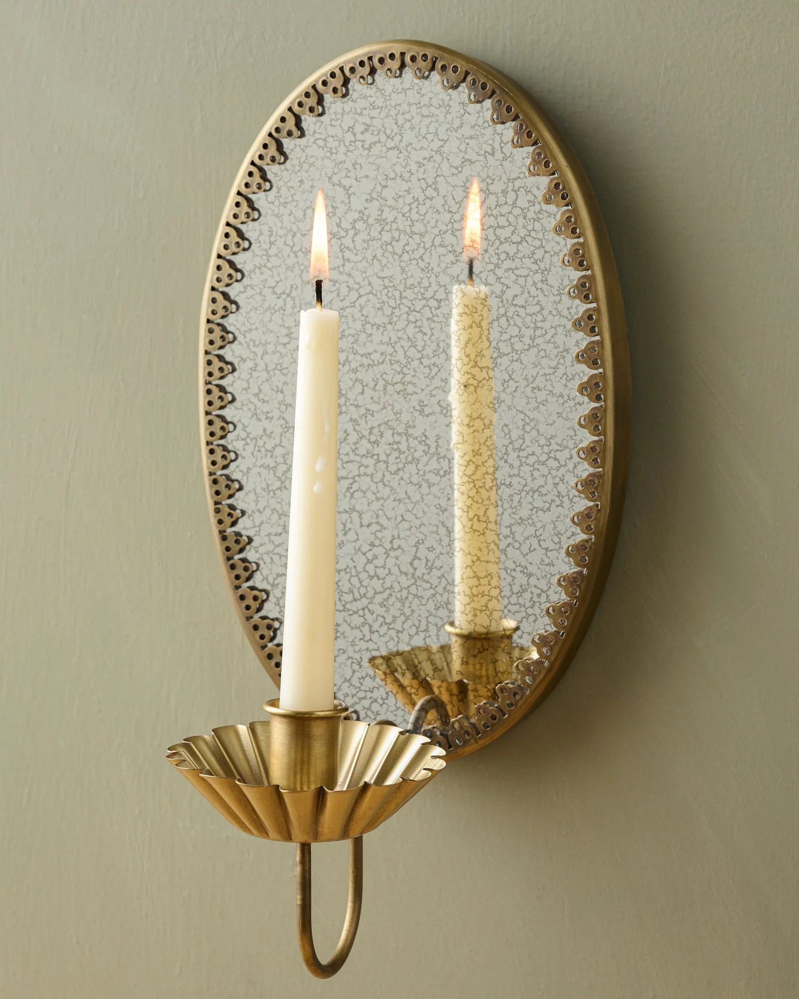 Oval Antique Mirrored Sconce | Magnolia