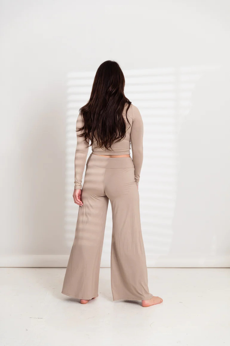 Flowy Wide Leg Pant in Latte | waverles