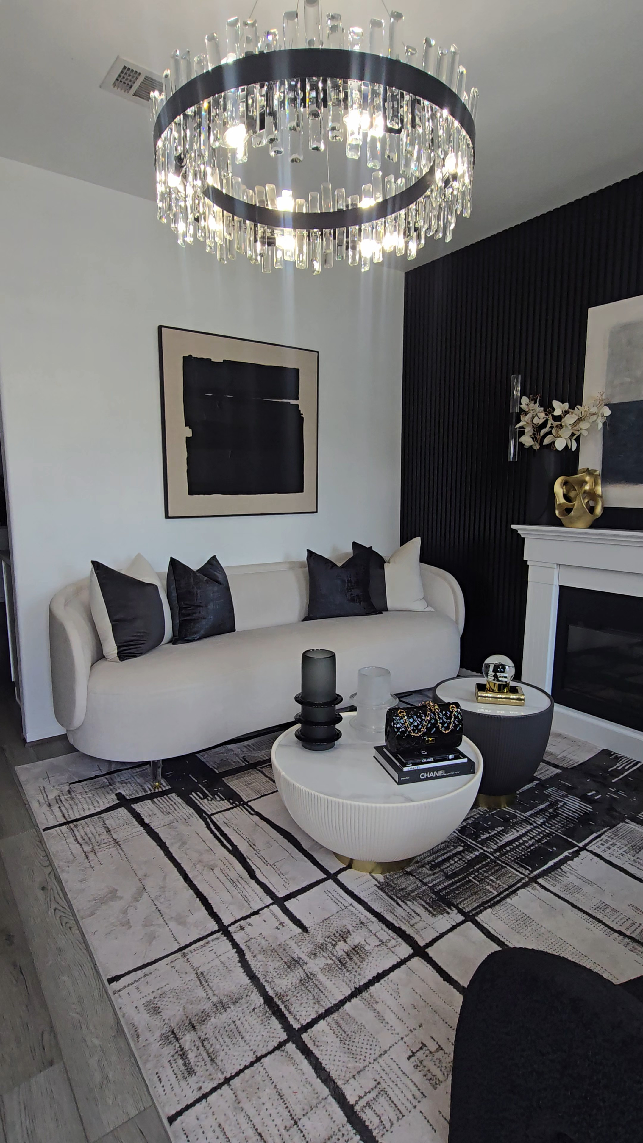 Black and Cream decor