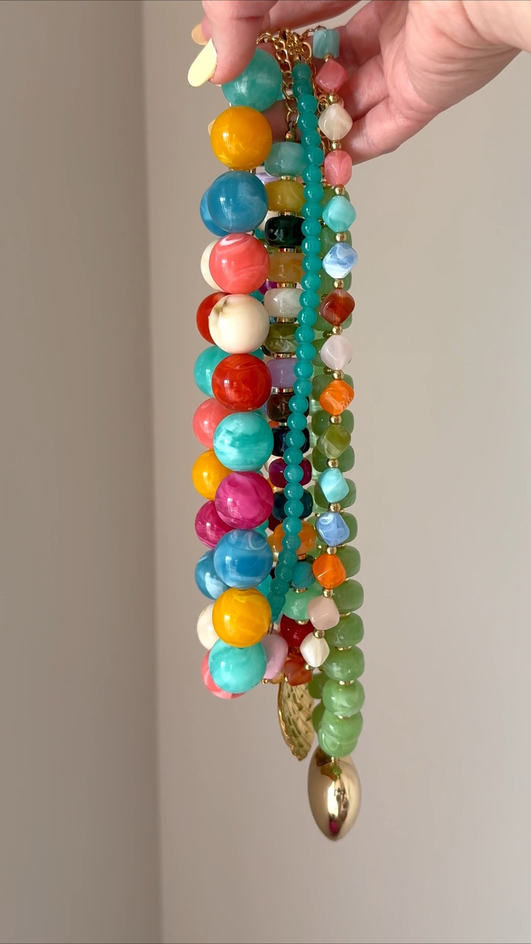 Summer necklaces from Amazon! These are the best way to add a fun pop to any outfit! Trendy and so reasonably priced!

Amazon finds, Amazon fashion, necklace