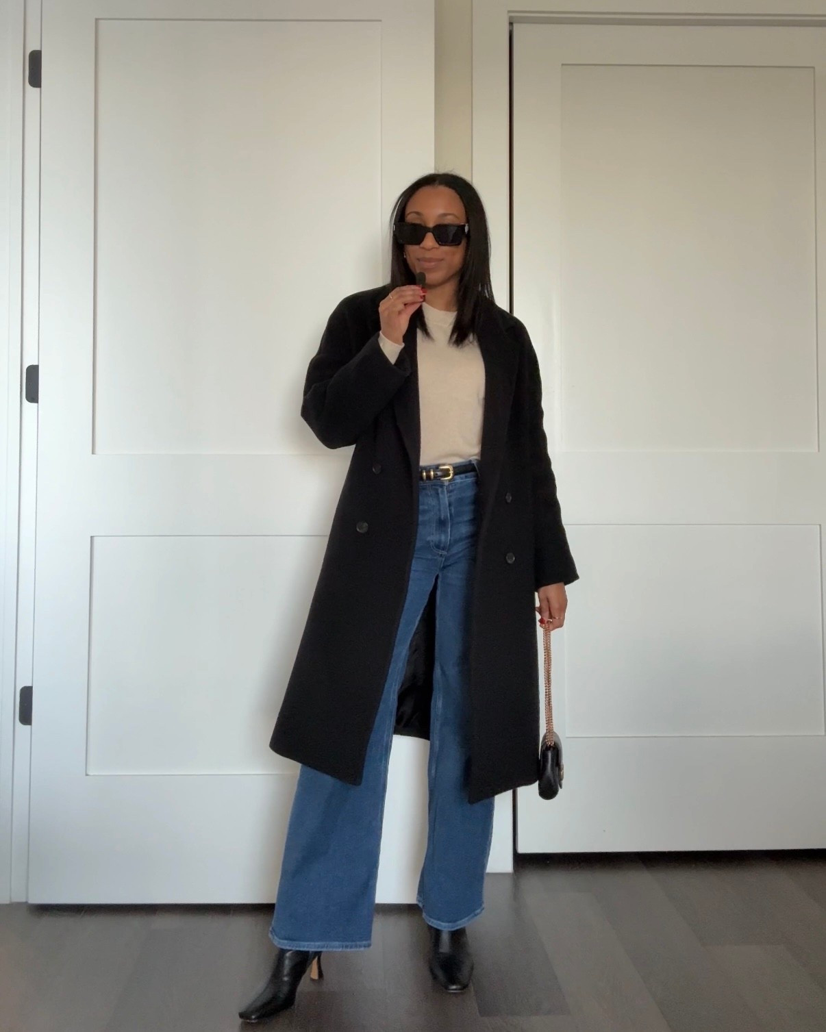 Winter minimal outfit inspo

I’m 5’1 - 2XS in the coat, XS in the sweater, 23 in the jeans & 6 in the boots

#LTKPetite #LTKootd #LTKWorkwear