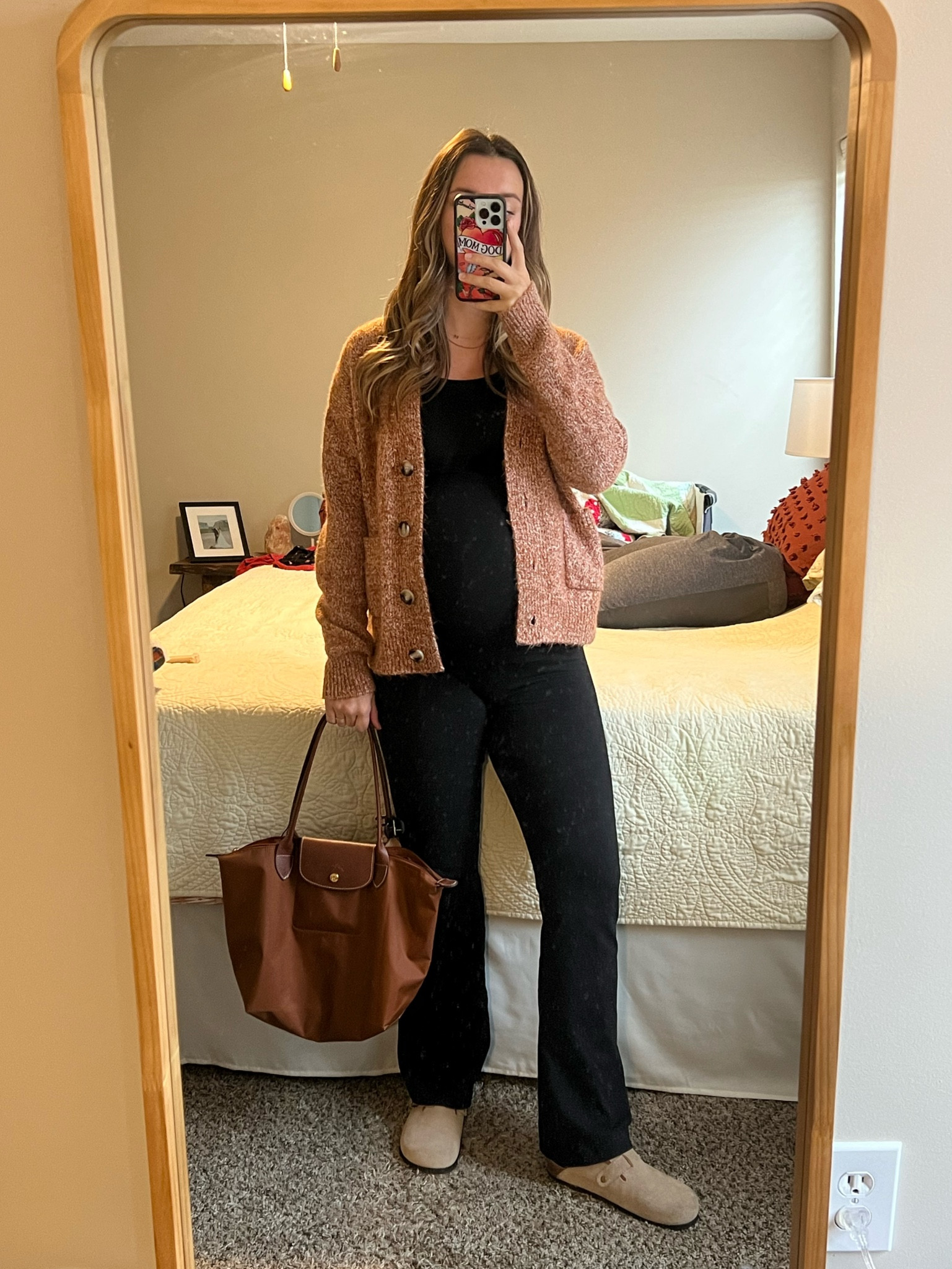 Yoga pant, flare leggings maternity outfit idea with Birkenstocks 

#LTKbump