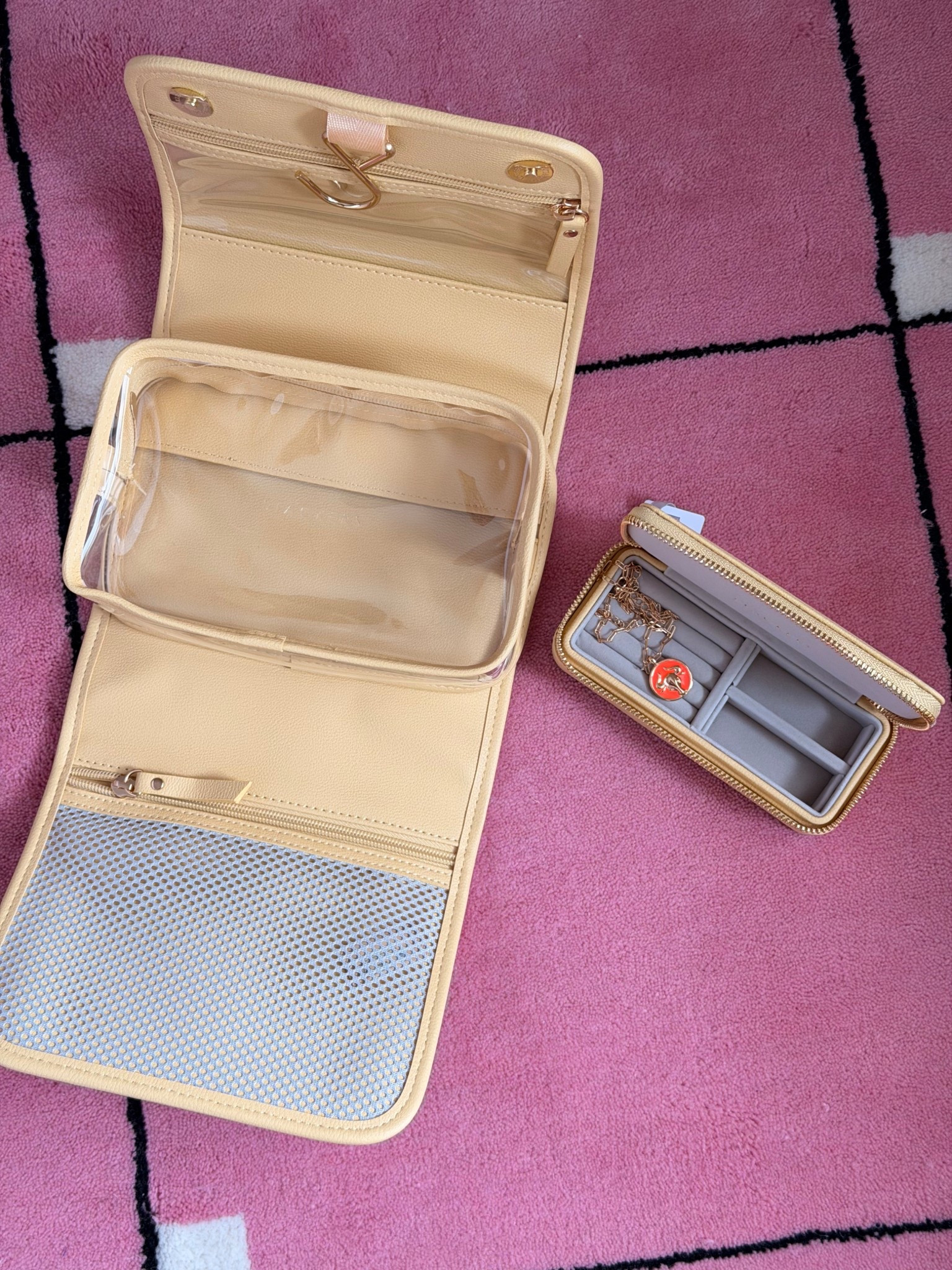 the perfect travel cases ⭐️

#LTKuk #LTKeurope #LTKgiftguide