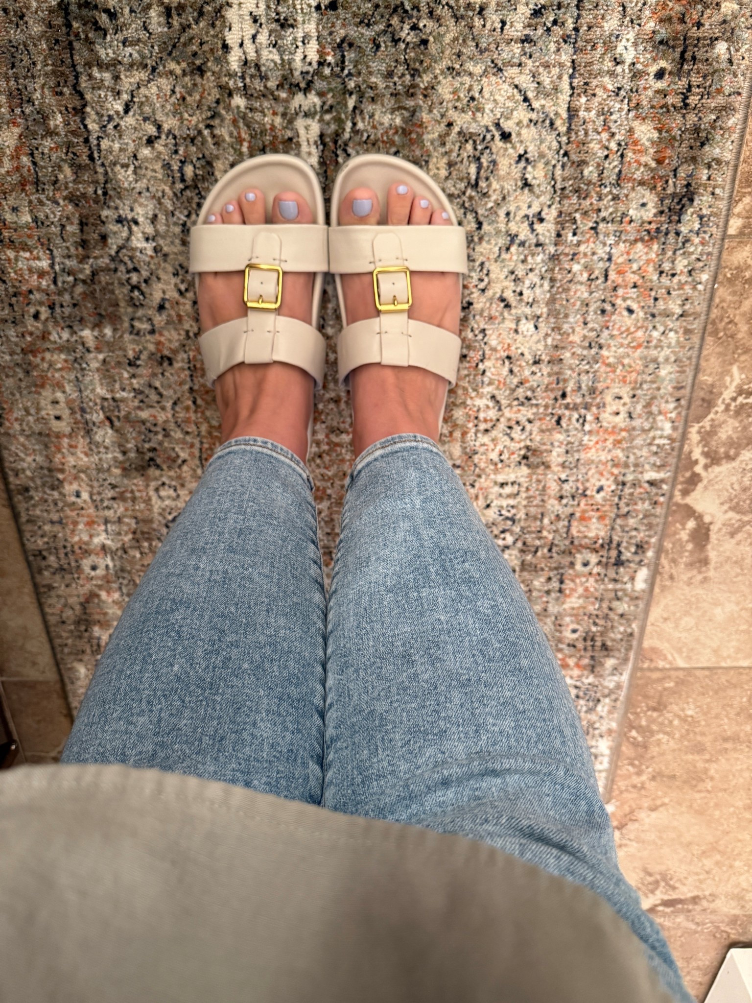 My favorite spring slide sandals!!

#LTKShoeCrush #LTKSeasonal #LTKFindsUnder100