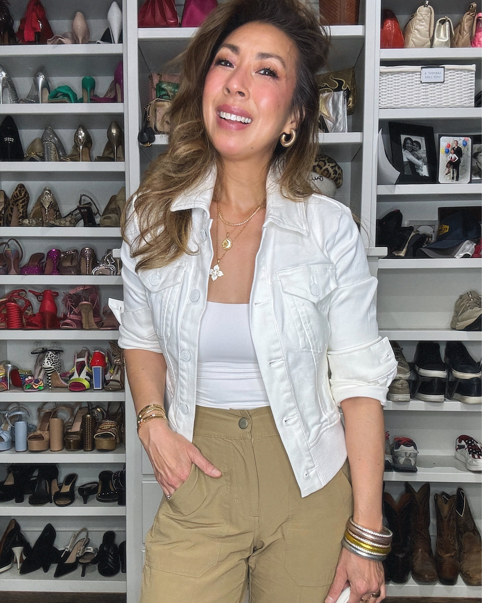 Style of Sam wearing a casual chic jogger outfit with flats #styleofsam #cabiclothing

#LTKOver40 #LTKHoliday #LTKCyberWeek