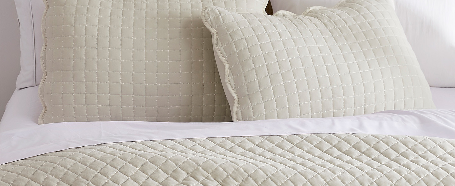 WDCOZY Beige King Size Quilt Bedding Set, Neutral Scalloped Farmhouse Country Rustic Lightweight ... | Amazon (US)