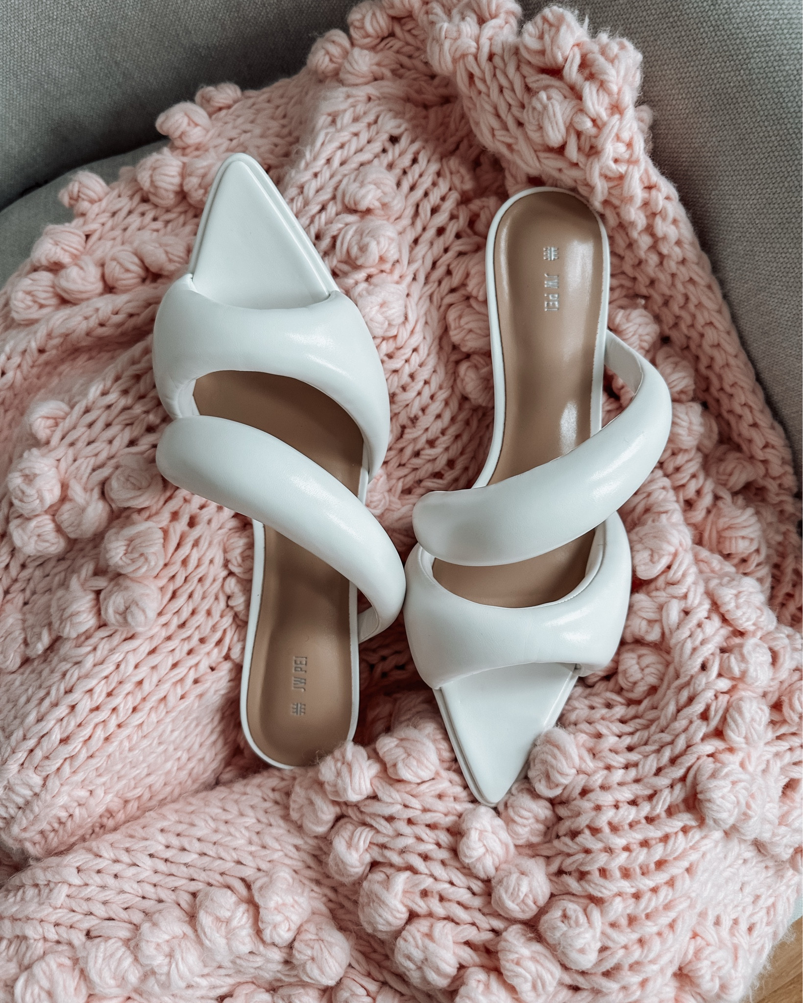 A statement pair of mules you absolutely need for spring and summer 🤍
Wearing size 9

#LTKSeasonal #LTKStyleTip #LTKShoeCrush