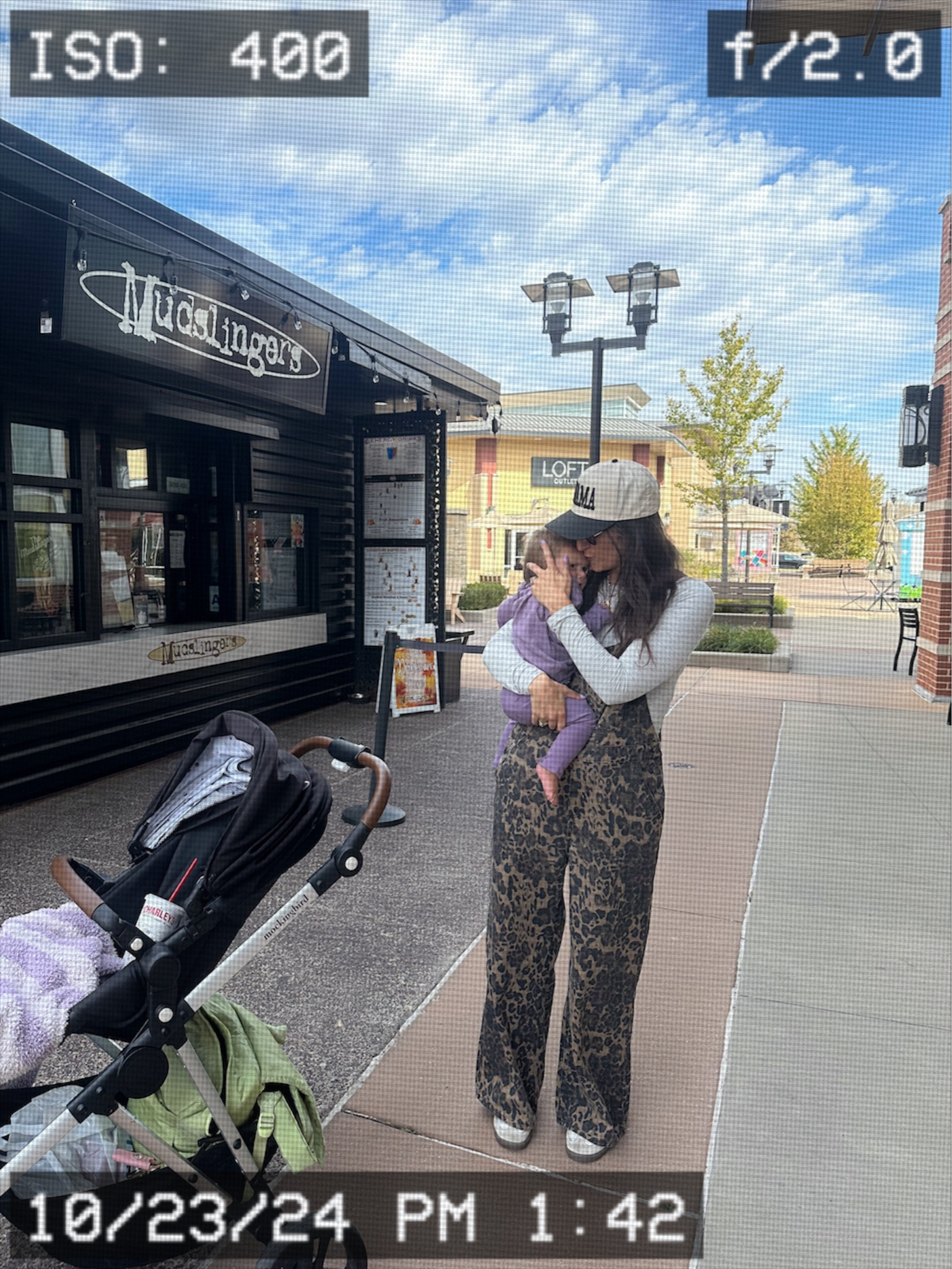 These leopard overalls are the cutest ever! 

5’7” and went with a medium— they are a bit oversized, wouldn’t size up! 