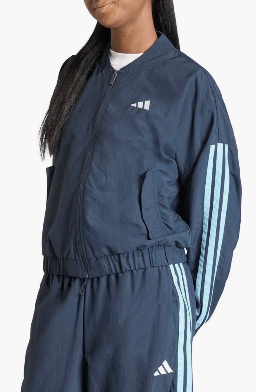 3-Stripes Windbreaker Bomber Jacket

True to size

#LTKSaleAlert #LTKMidsize #LTKPlusSize