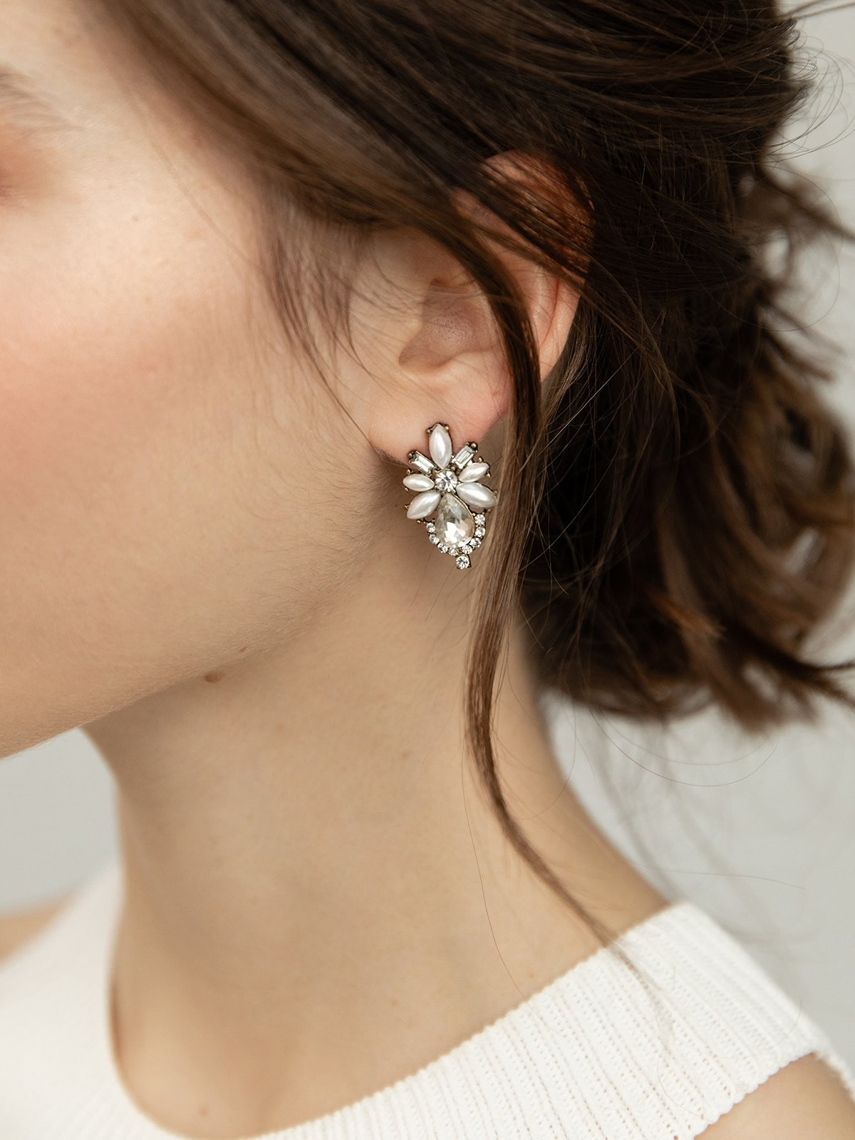 Pearl Floret Studs | olive + piper