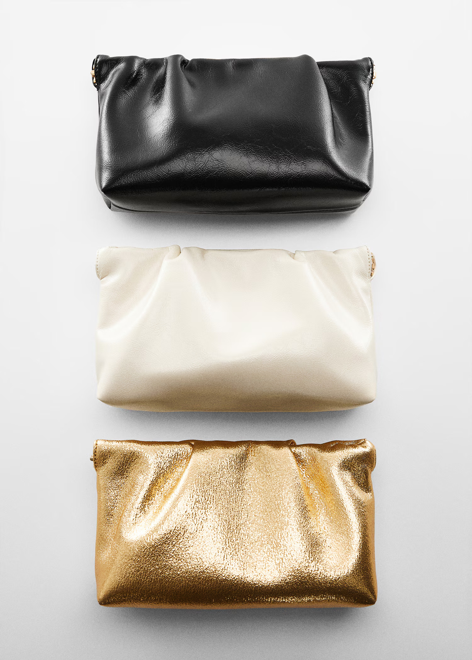 Quilted chain bag - Women | MANGO USA | Mango (US/MX/AU)