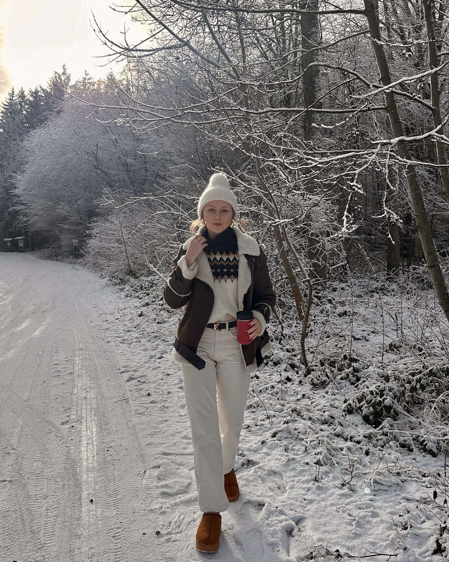 lost in the wild⛄️a record-breaking number of likes for this cosy total-white outfit for winter 2025 so far🤍

was quite sceptical about UGG Tazz first but now find them very comfortable and warm shoes indeed.

my brown shearling jacket by Oakwood is such a must-have but sold out, so I linked some similar alternatives for you. 

#LTKTravel #LTKSeasonal #LTKStyleTip