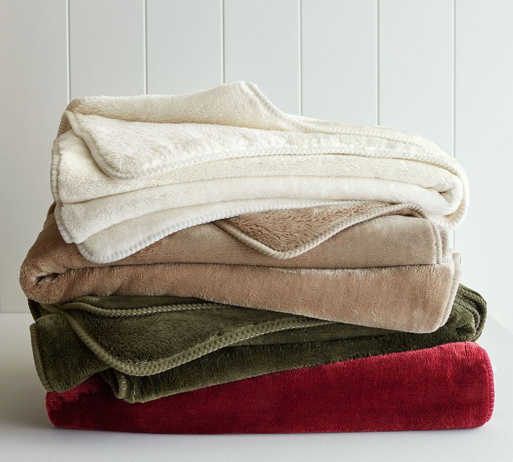 Cozy Cloud Plush Throw | Pottery Barn (US)