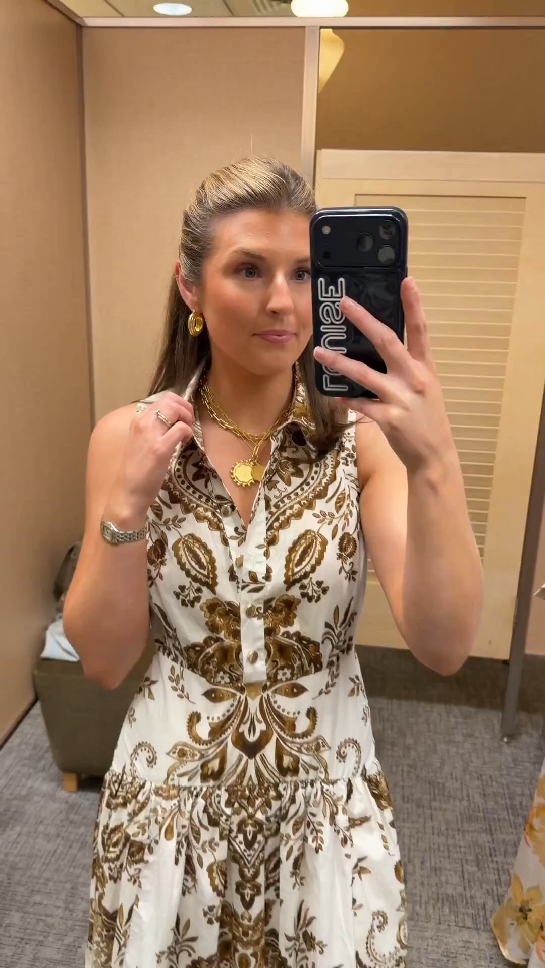 Love this dress for a western chic look! Wearing an XS