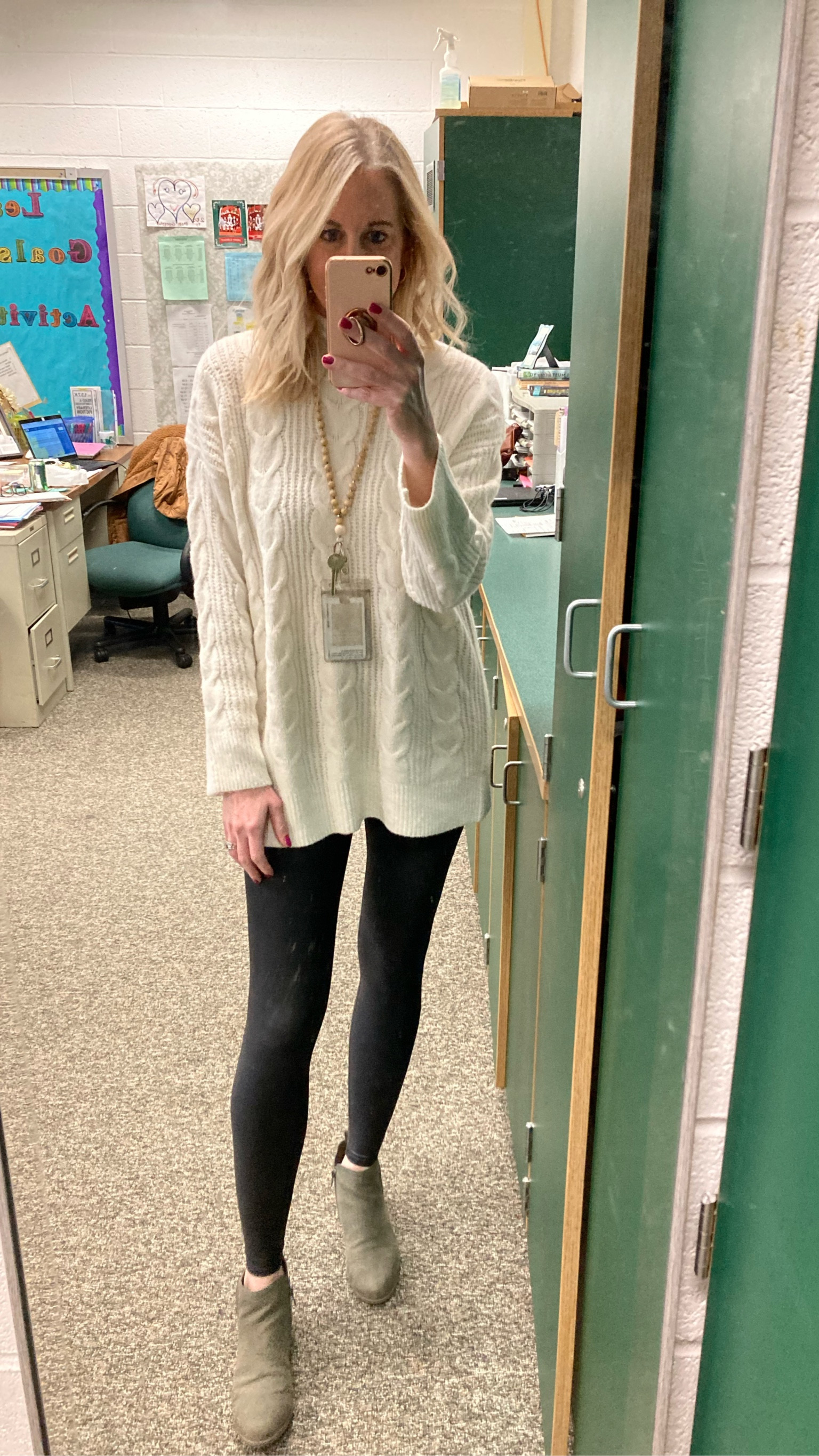 The perfect Thanksgiving day sweater 

#LTKCyberWeek #LTKSeasonal #LTKHoliday