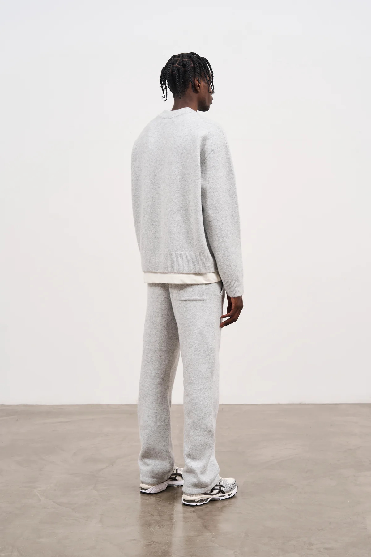 FLUFFY EMBLEM KNITTED CREW - GREY MARL | The Couture Club