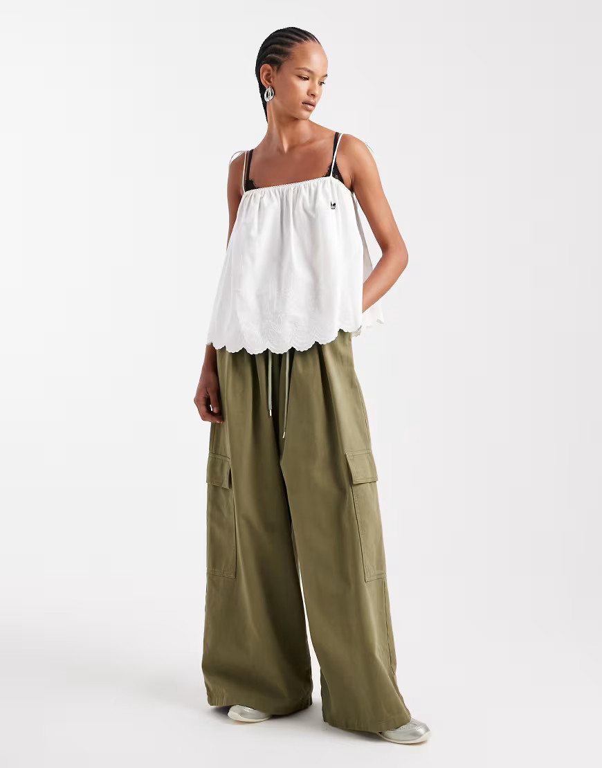 ASOS DESIGN utility washed cargo pants in khaki-Green | ASOS (Global)