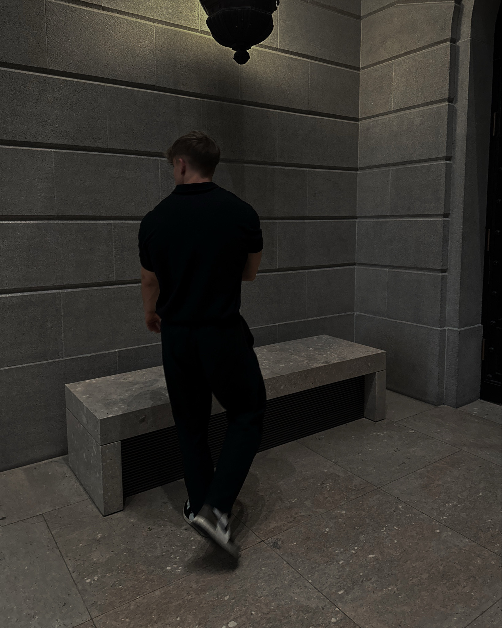 Entspanntes All-Black-Outfit

#LTKworkwear #LTKmens #LTKfitness