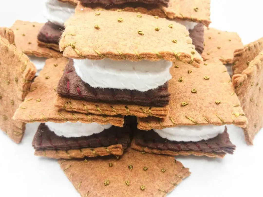 Kid's Pretend Play Food: Felt S'mores - Etsy | Etsy (US)