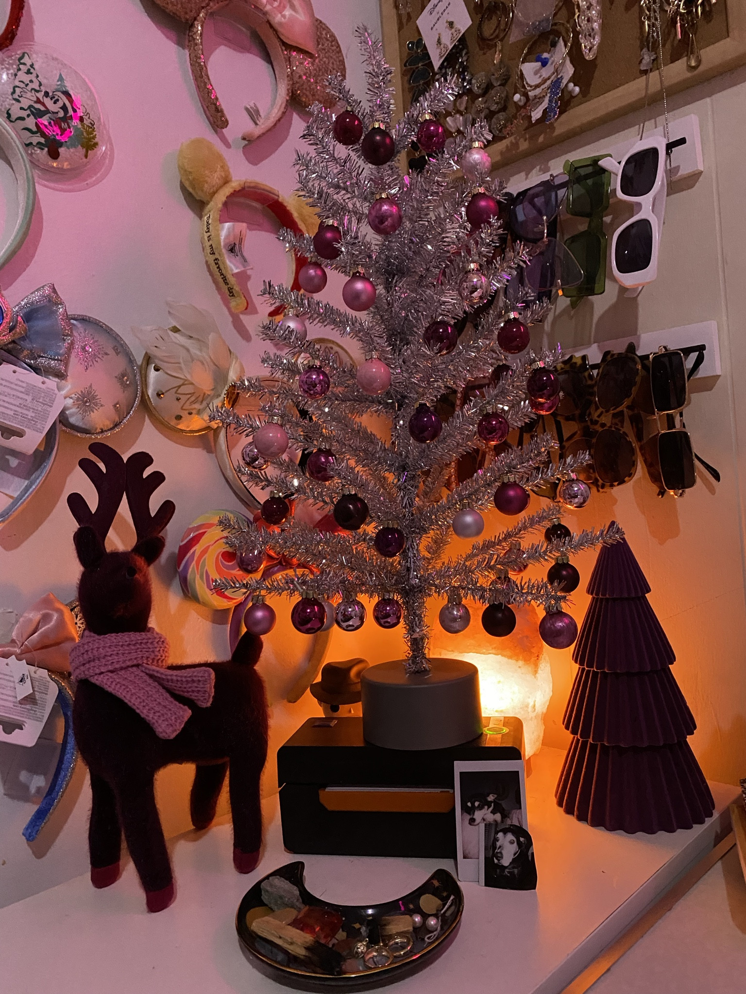 The perfect holiday decorations do exist! Plus they are very adorable! Get in the spirit at target

#LTKHolidaySale #LTKHoliday #LTKSeasonal