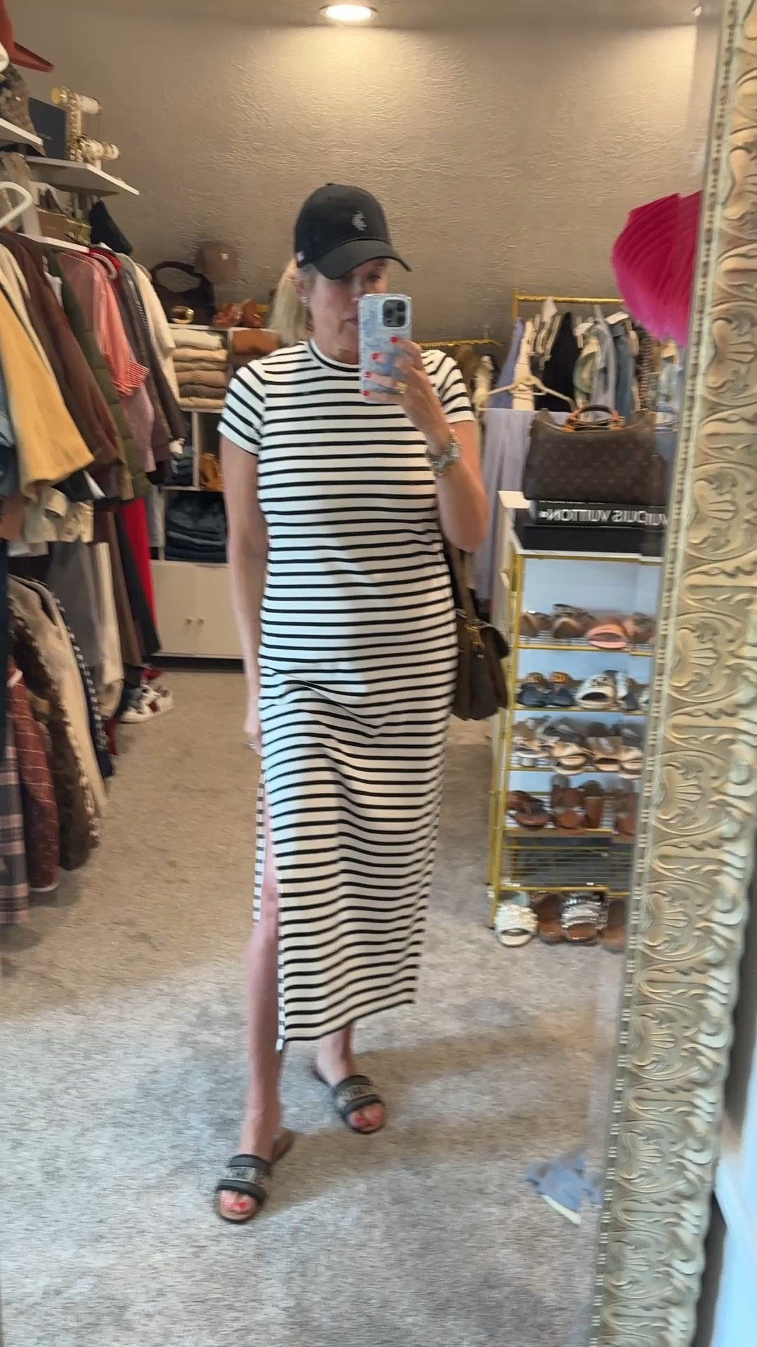Outfit of the day

Easy summer dress
Striped air essentials 
Buttery soft, 2 side slit maxi dress with cap sleeve 

⚠️ save 15% off spanx with code Deardarcyxspanx 

Ralph Lauren baseball’ cap 
Tts 

Lv bag and 
Steve Madden slides

#LTKootd #LTKOver40 #LTKSaleAlert