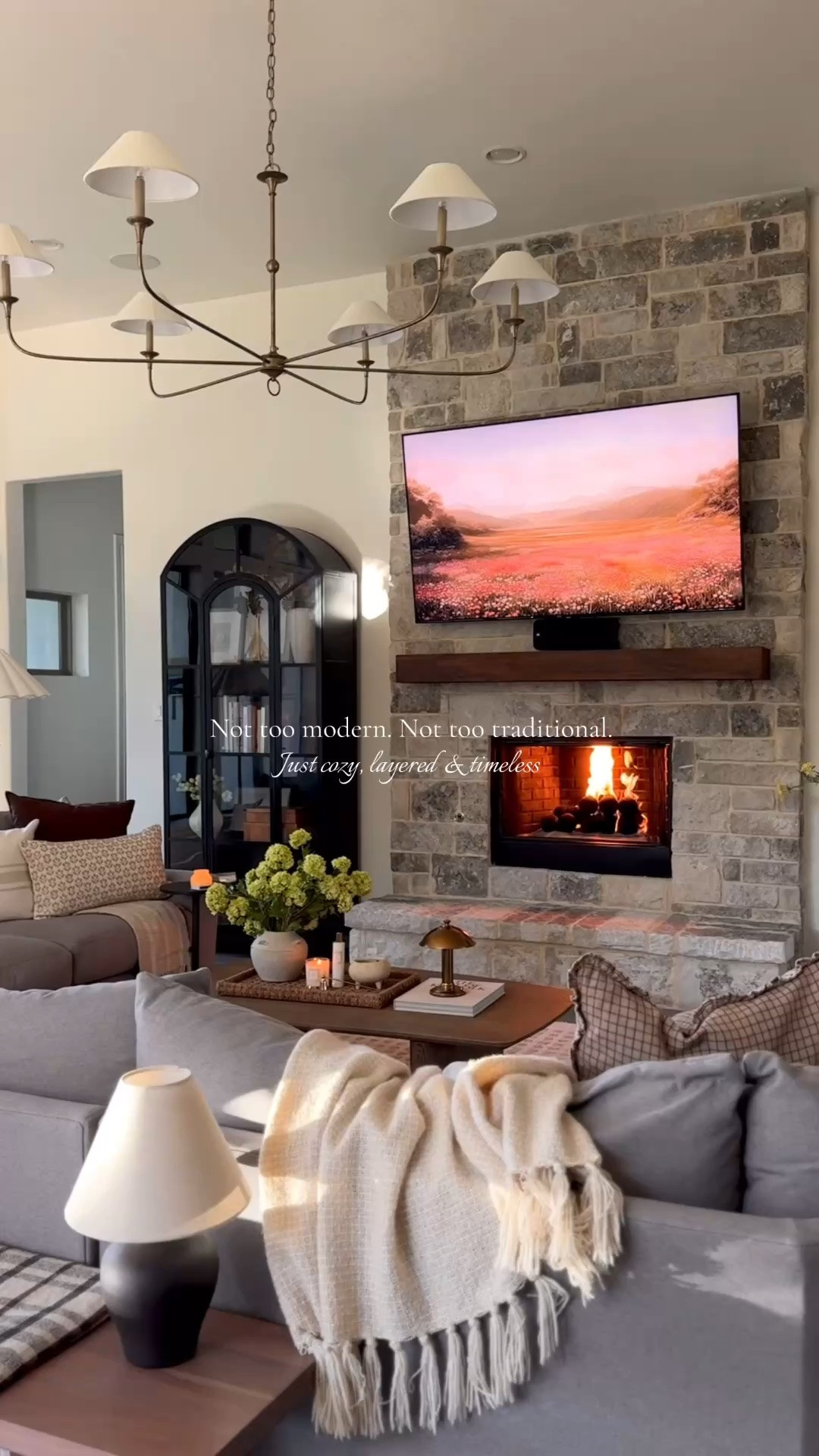 Pottery Barn pieces always seem to make a space feel effortlessly collected, and this little summer refresh with elevated, timeless pieces did just that 🤎

Not too modern, not too traditional. Just cozy, timeless & full of seasonal charm ☀️