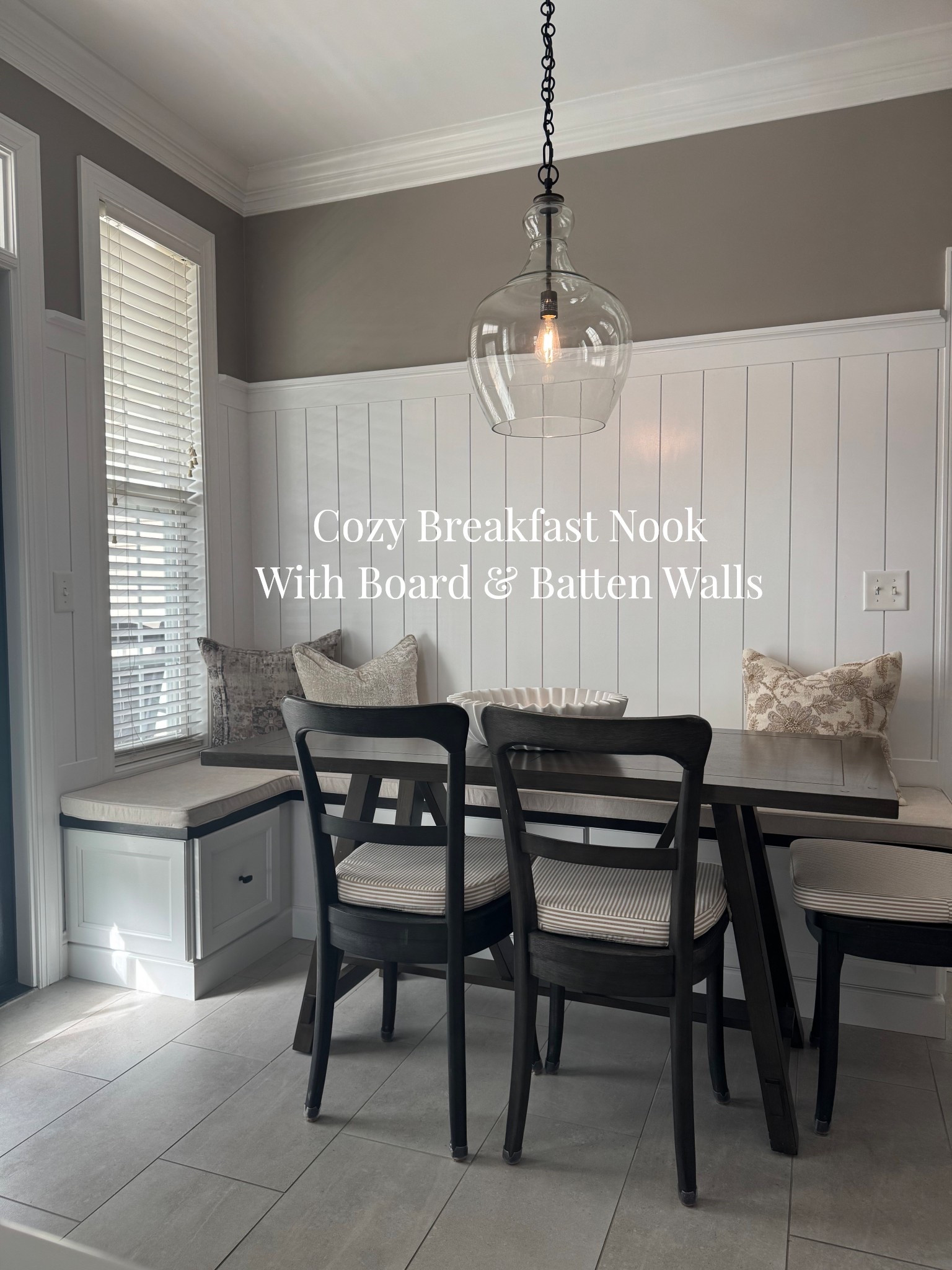 Neutral breakfast nook ideas with board and batten walls, a cozy, timeless dining space.

#LTKhome
#LTKdecor
#LTKfinds
#breakfastnook
#neutralhome
#diningroominspo
#cozyhome
#homedetails

#LTKHome