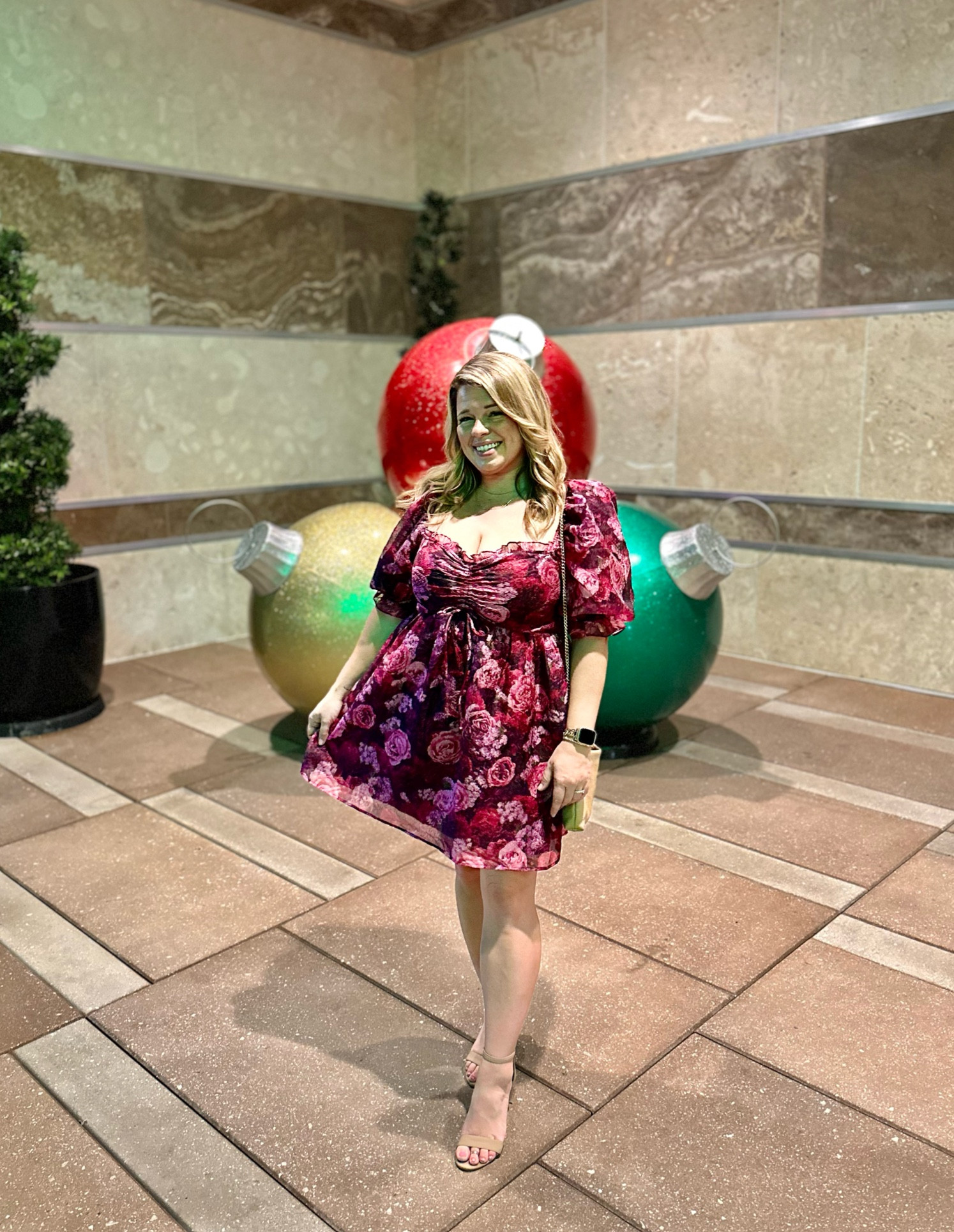 I will forever love a puff sleeve dress for any occasions year round.

Christmas dress
Special occasions
Date night dress
Party dress
Midsize dress

#LTKStyleTip #LTKParties #LTKMidsize