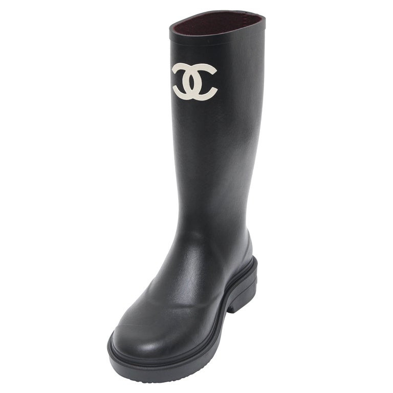 CHANEL 22A Black High Boots Caoutchouc Rubber CC Pull On Runway Sz 38 NIB | 1stDibs