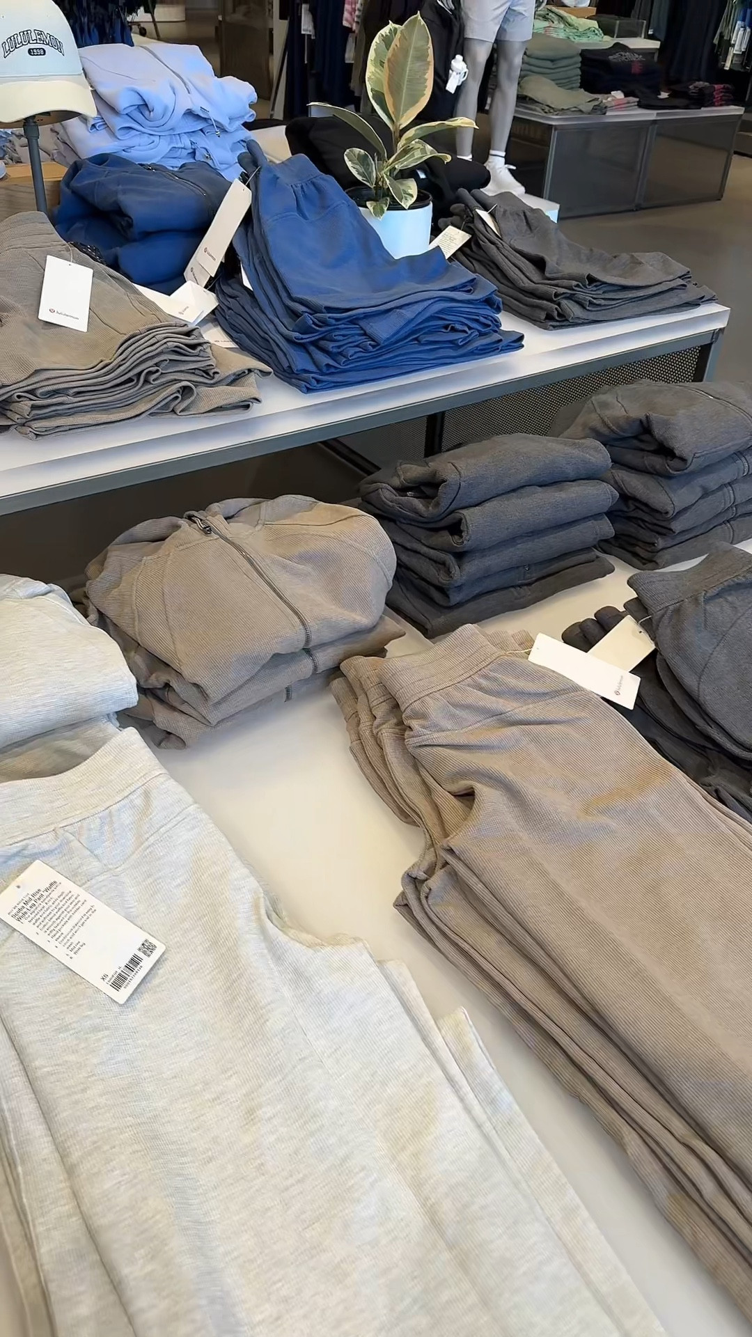 New lululemon waffle matching sets! 😍
OOTD 

#LTKStyleTip #LTKFindsUnder100 #LTKFindsUnder50