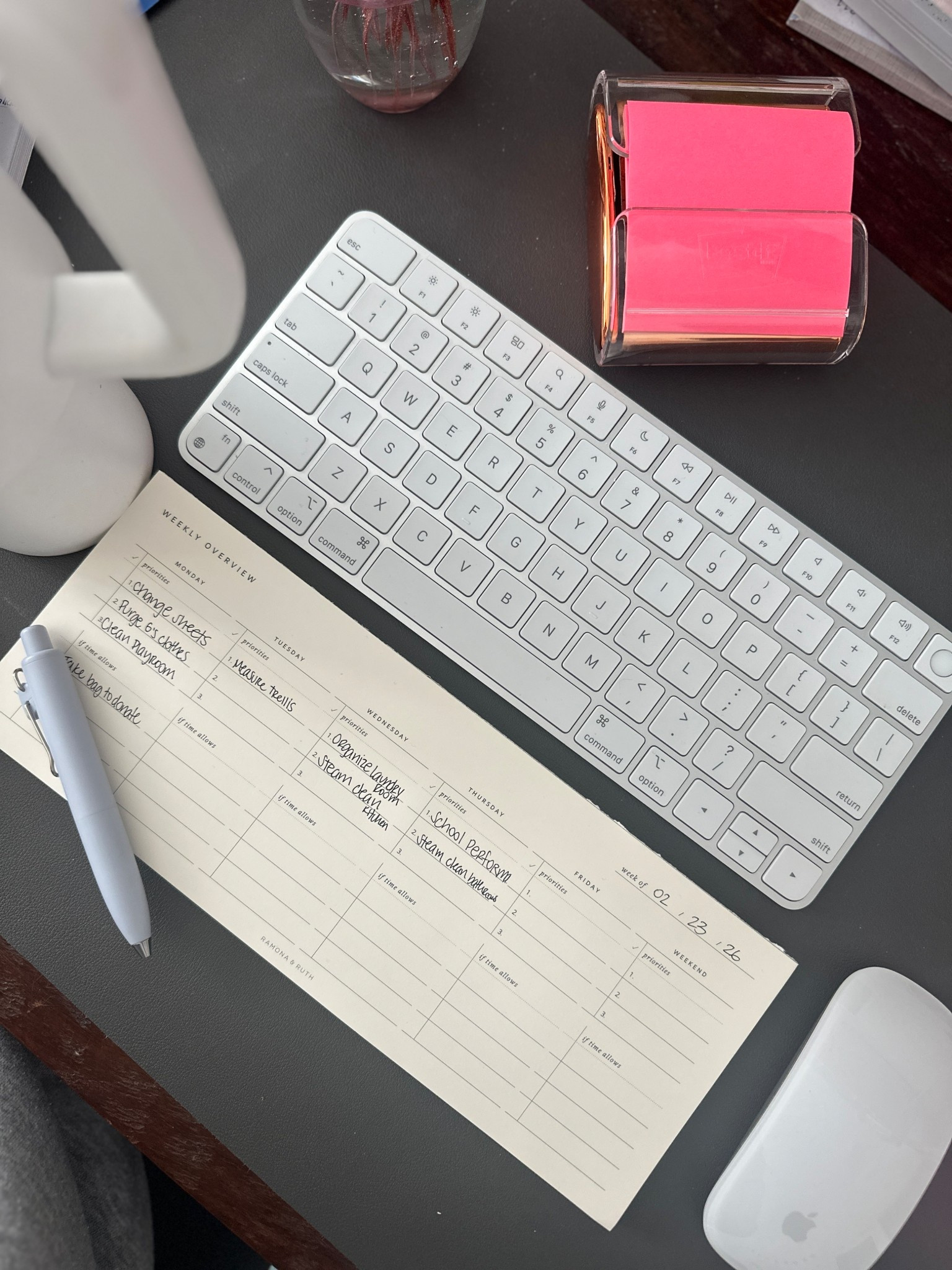 Weekly planner notepad


#LTKmomlife #LTKgrwm #LTKdayinmylife