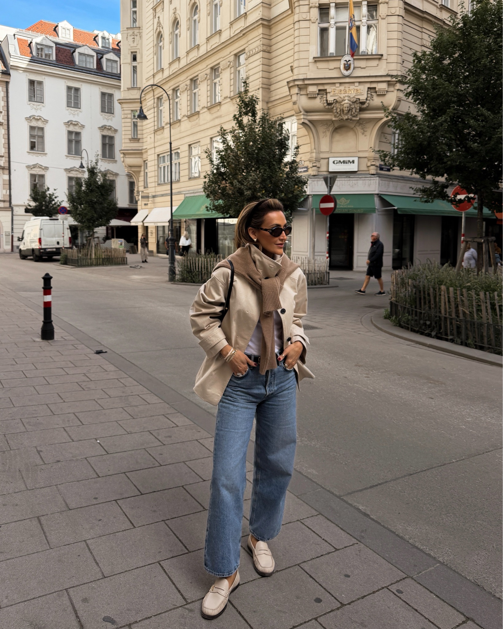 Train ride travel outfit 🚊 Budapest-Vienna 
Comment SHOP and I’ll send you all the links!

Comfy jeans for travels, tee, cashmere crew and funnel neck trench layers, all small sizes. Wore my comfy sneakers and ball cap!