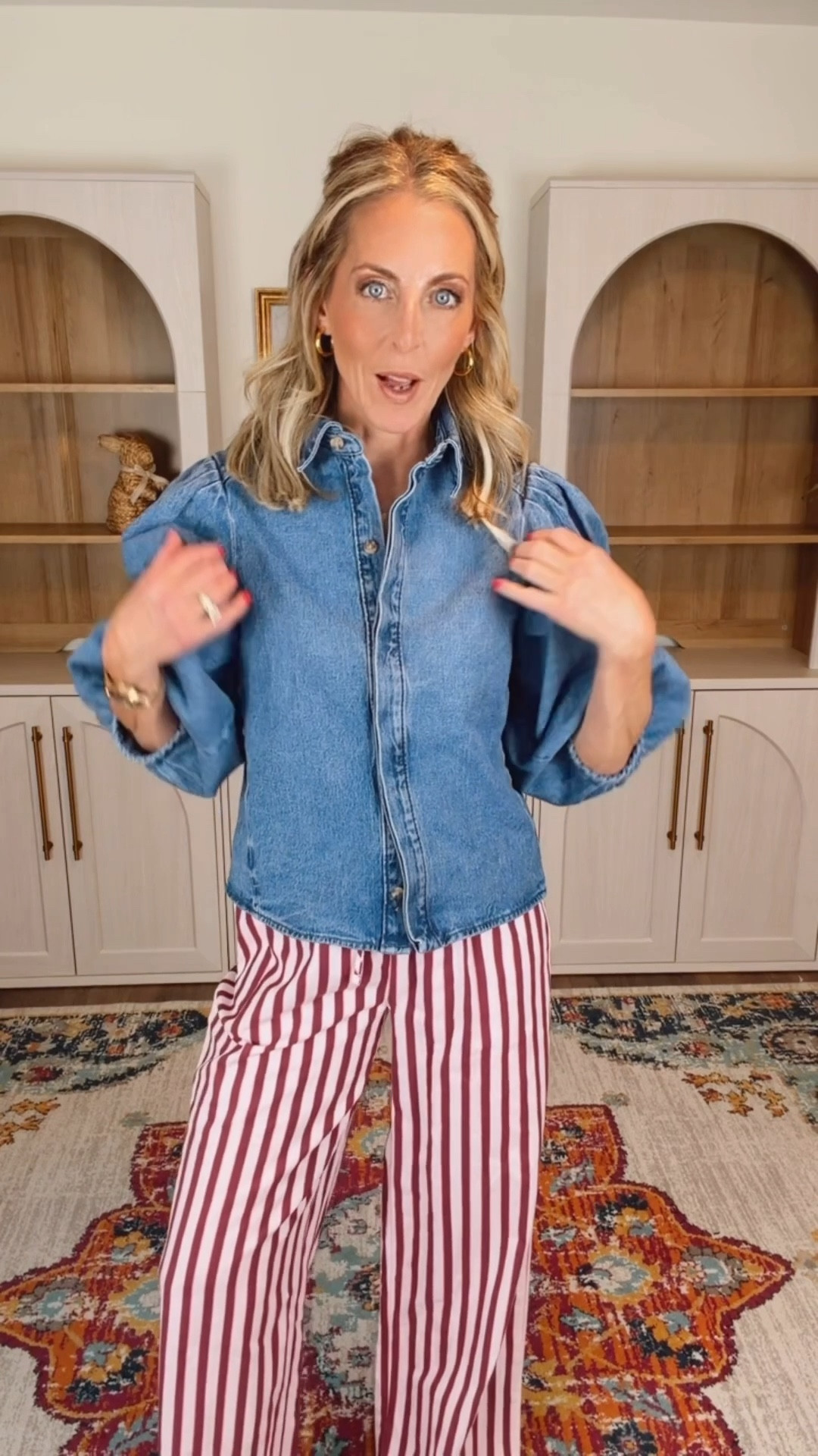 The under $25 Walmart spring tops no one is talking about (but should be). These are truly hidden gems on the Walmart website and they look so much more expensive than they are. Comment TOPS and I’ll send you the links so you can grab your favorites.

Walmart is quietly winning spring fashion right now and these tops prove it. I found five beautiful spring tops all under $22 and every single one comes in multiple color options. Affordable fashion is my favorite kind because these are pieces I actually wear in real life, not just for the feed. If you love finding those under the radar Walmart pieces before they sell out, you’re going to love these.
