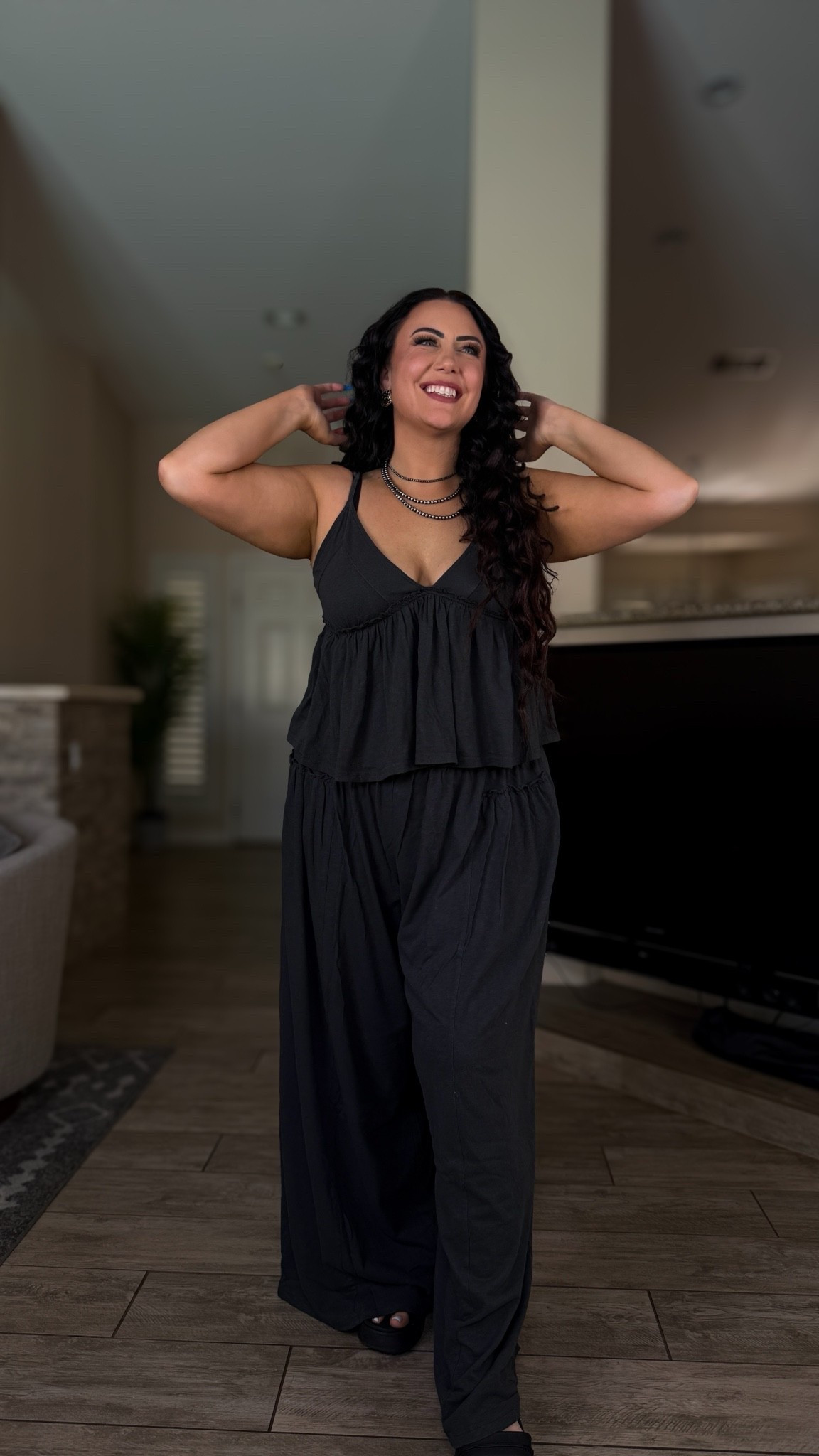 Top large 
Bottoms XXL
All pieces run true to size 
For reference i am 188lbs and 5’5

#LTKMidsize #LTKSeasonal #LTKootd